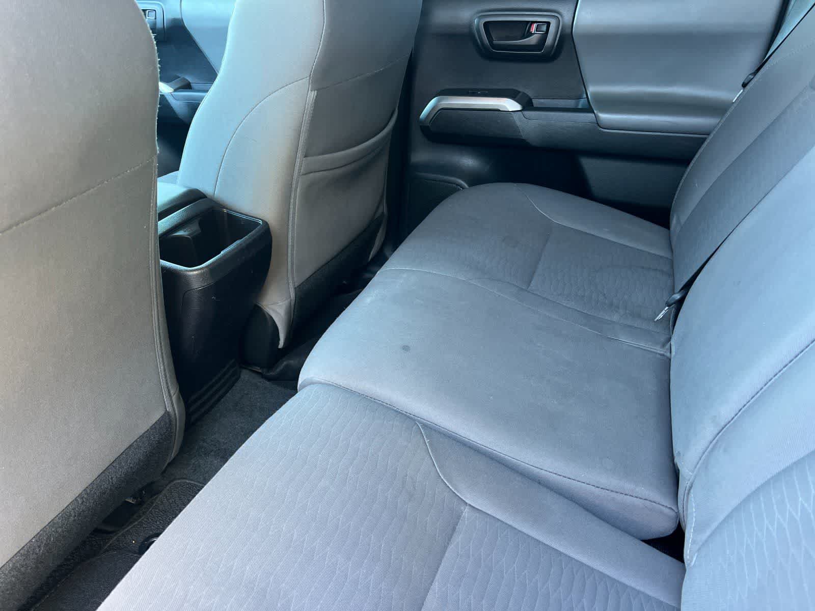 2016 Toyota Tacoma SR5 V6 photo 4