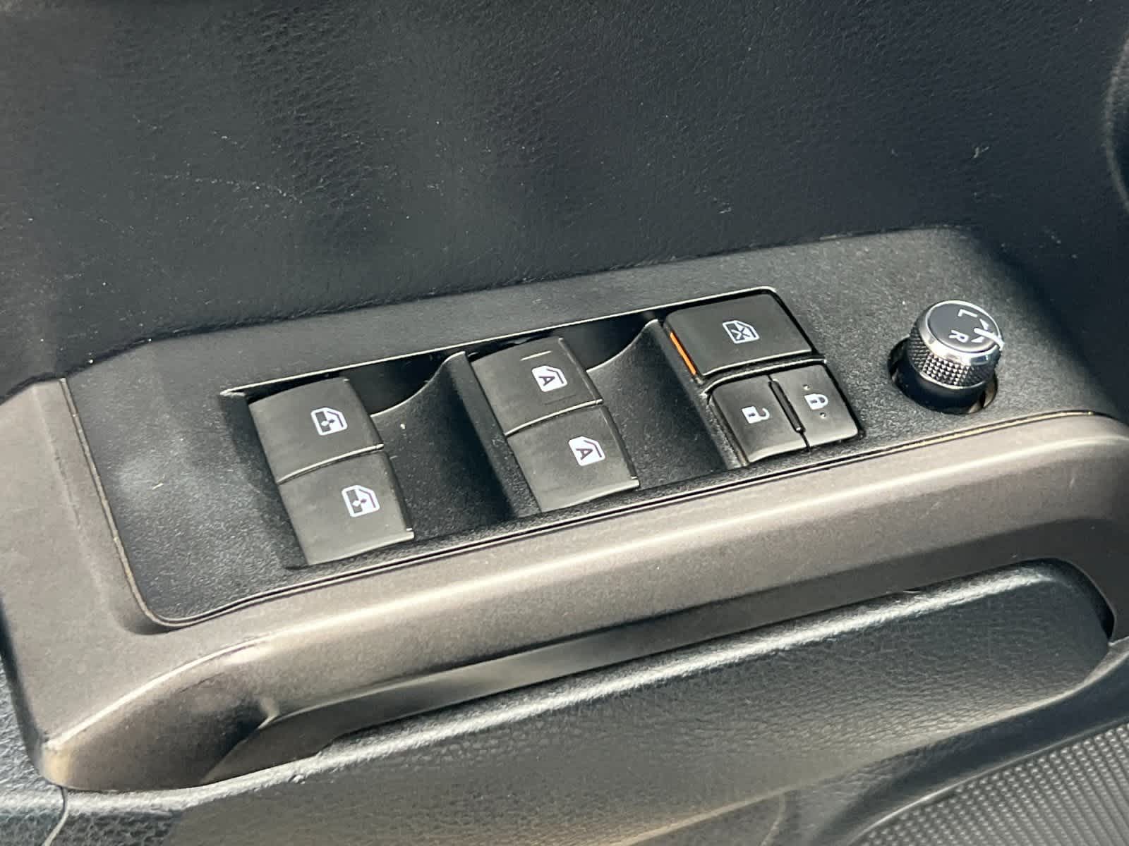 Thumbnail: 2018 Toyota Tacoma - 13