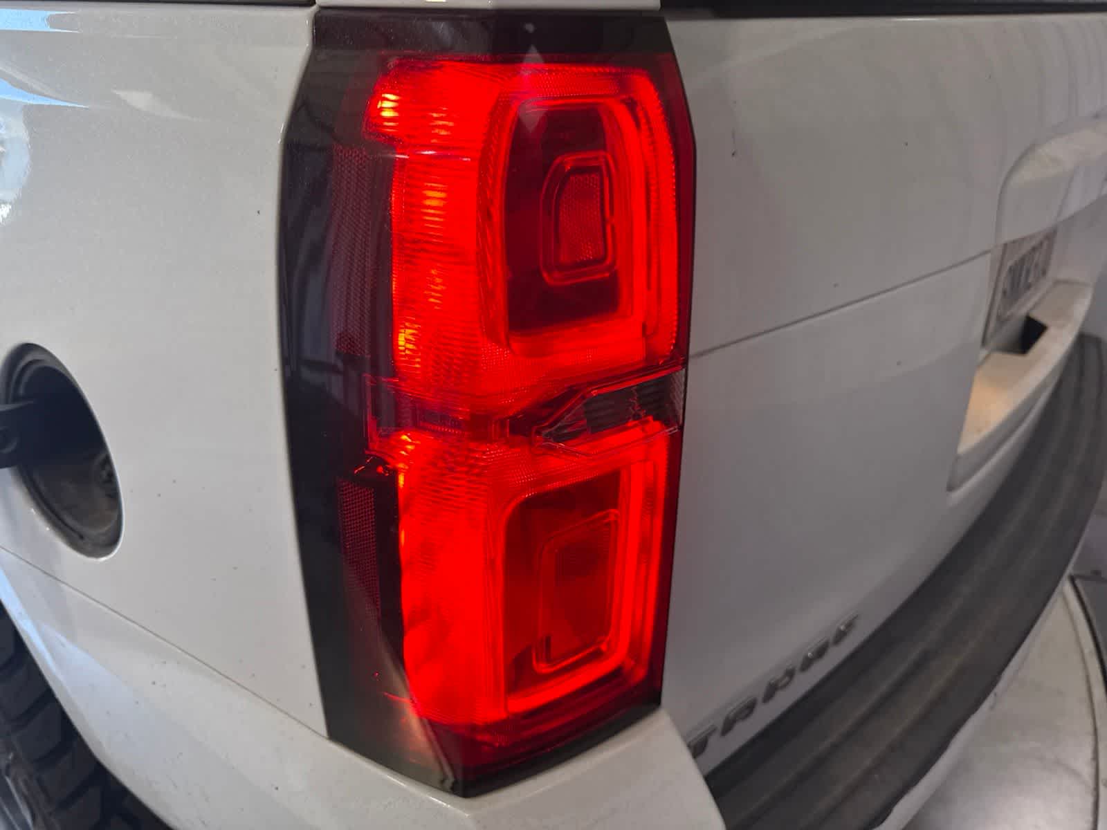 Thumbnail: 2019 Chevrolet Tahoe - 12