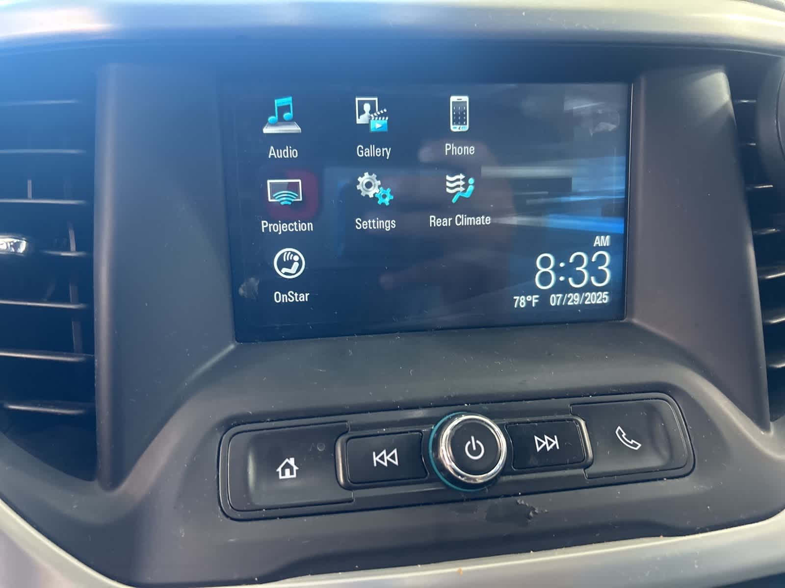 Thumbnail: 2017 GMC Acadia - 26