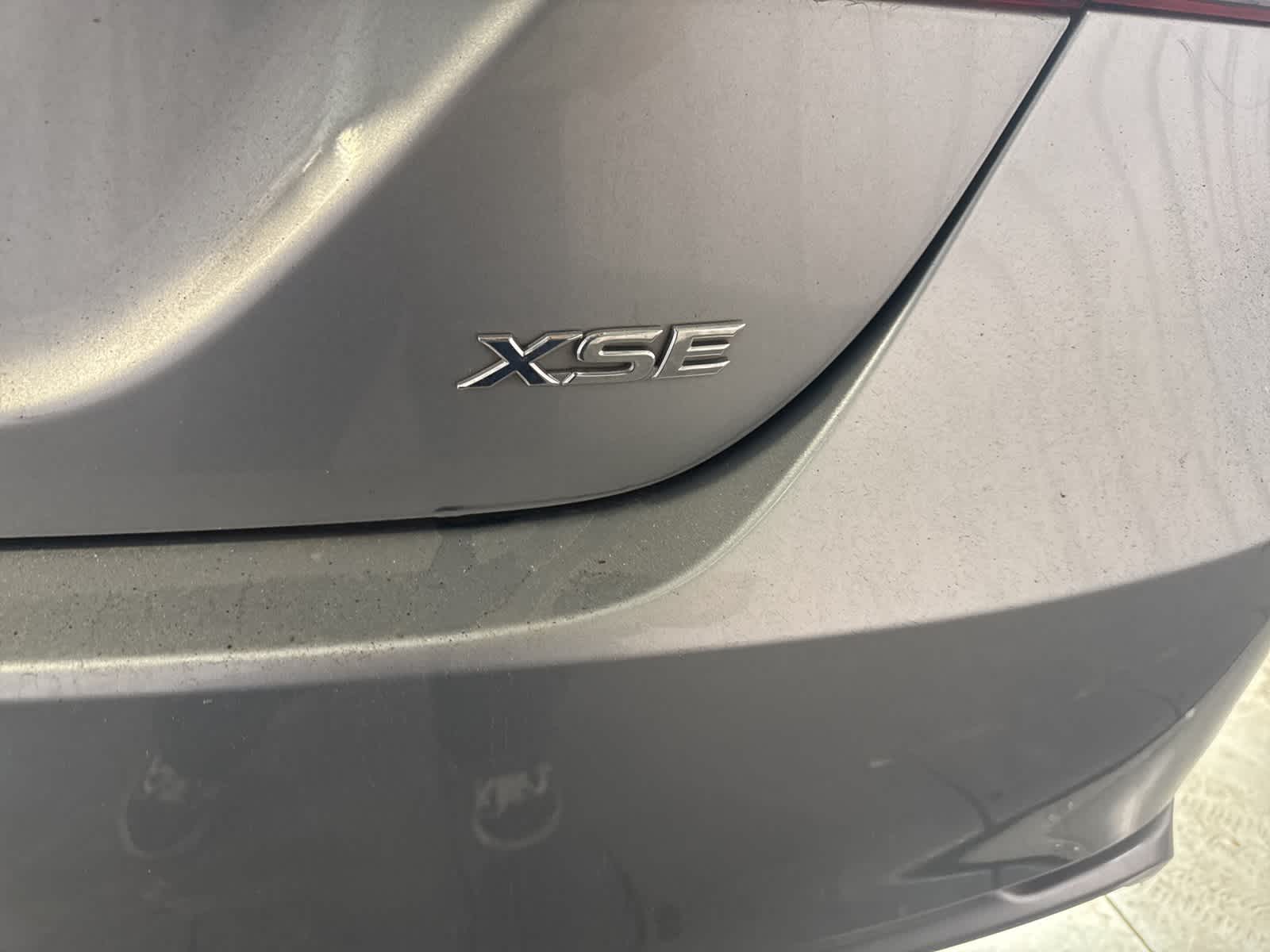 Thumbnail: 2019 Toyota Camry - 12