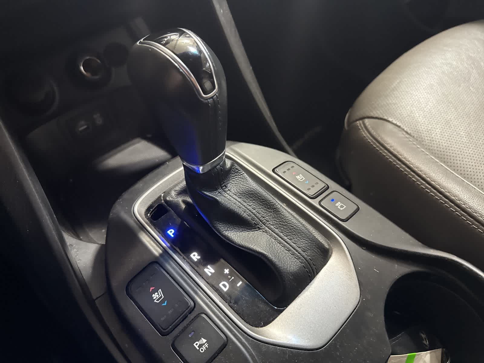 Thumbnail: 2018 Hyundai Santa Fe - 25