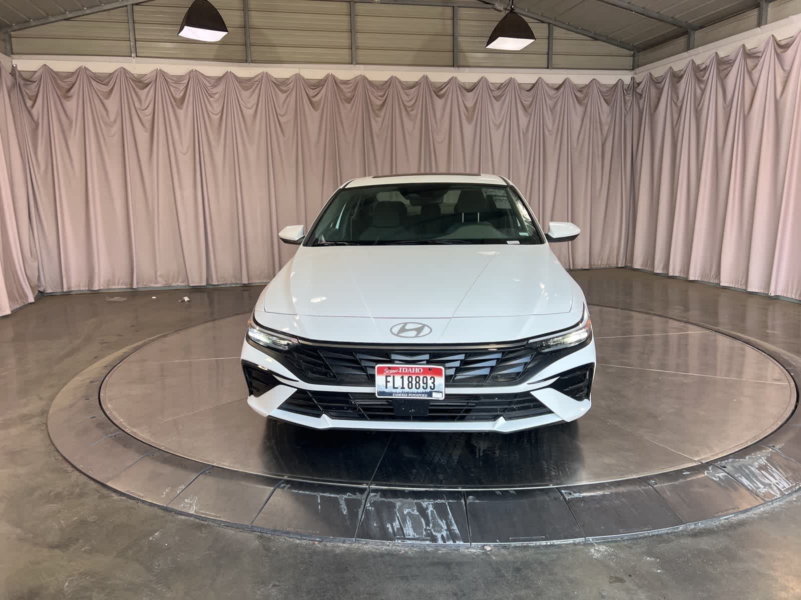 Thumbnail: 2025 Hyundai Elantra - 2