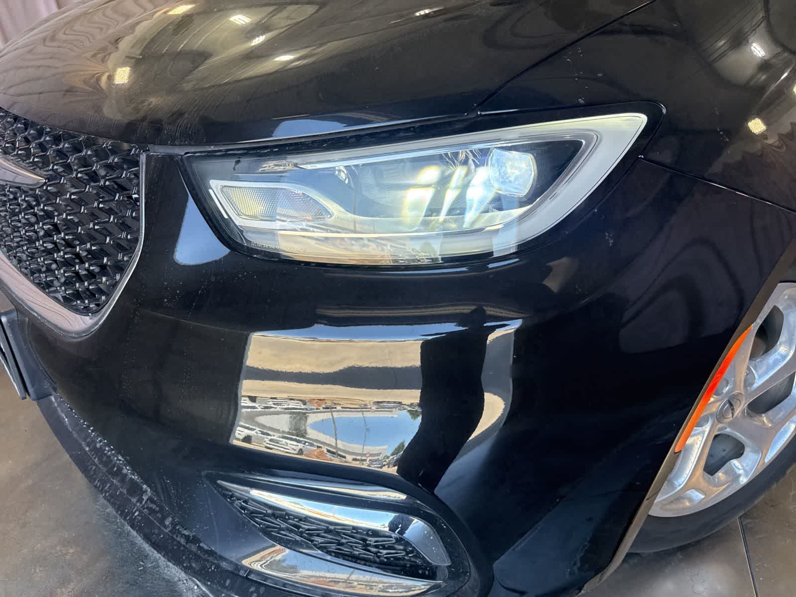 Thumbnail: 2021 Chrysler Pacifica - 5