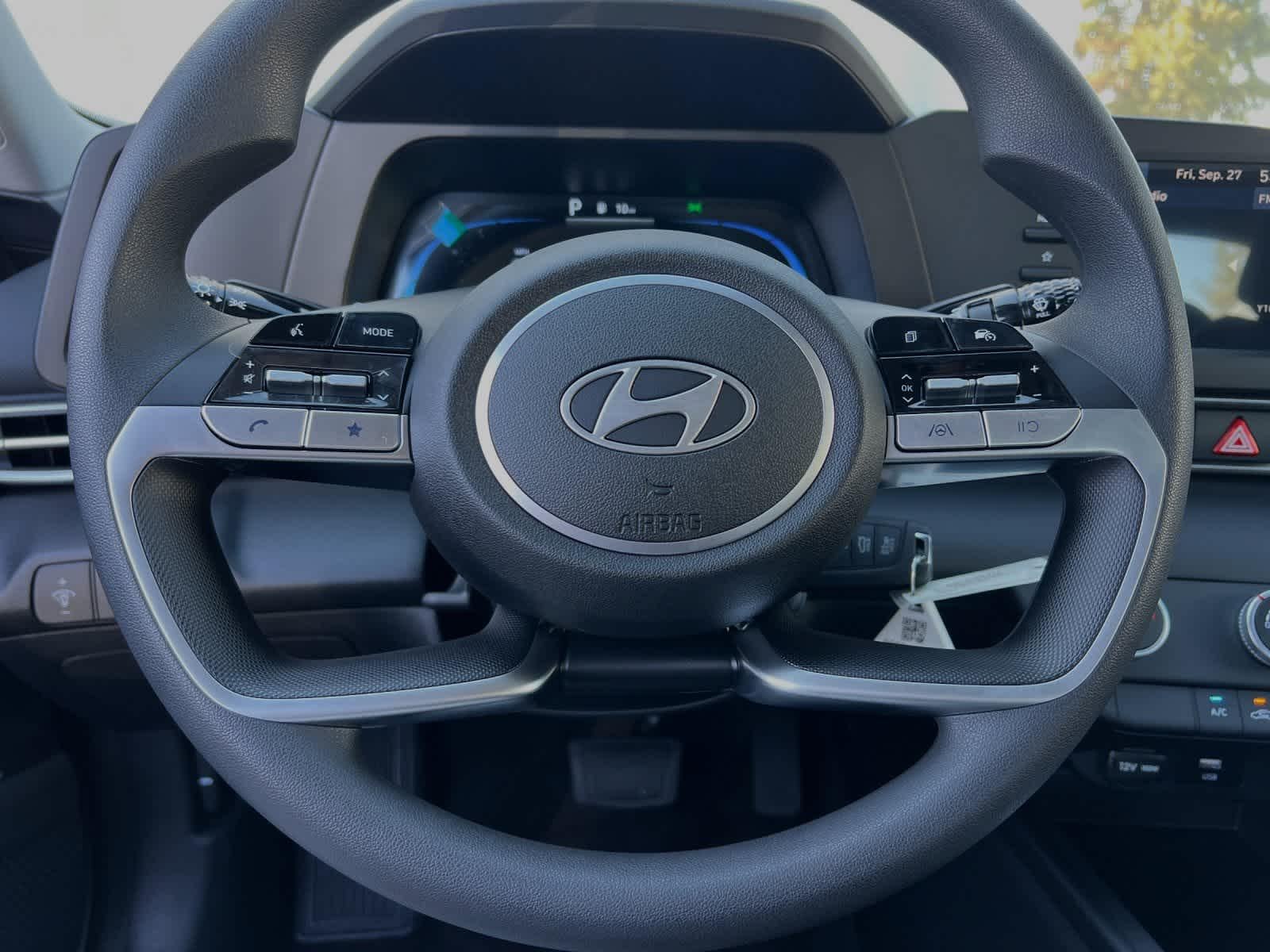 Thumbnail: 2025 Hyundai Elantra - 22