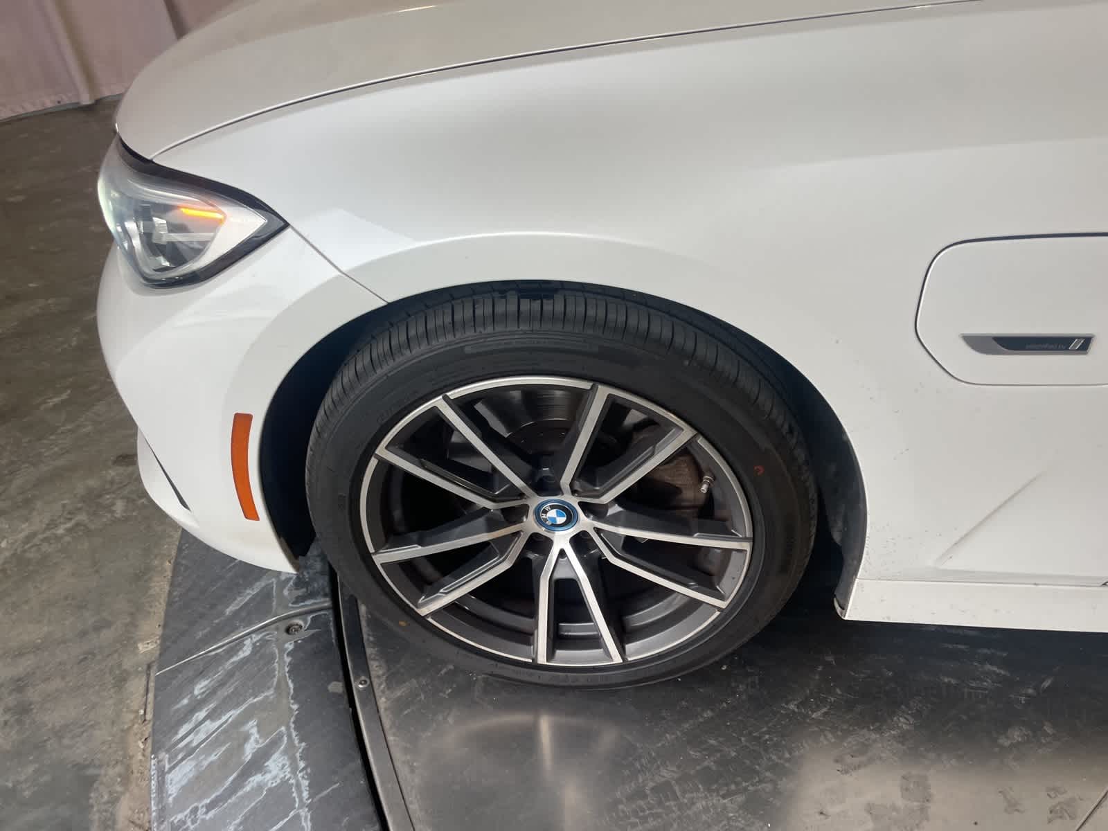 Thumbnail: 2022 BMW 3 Series - 10