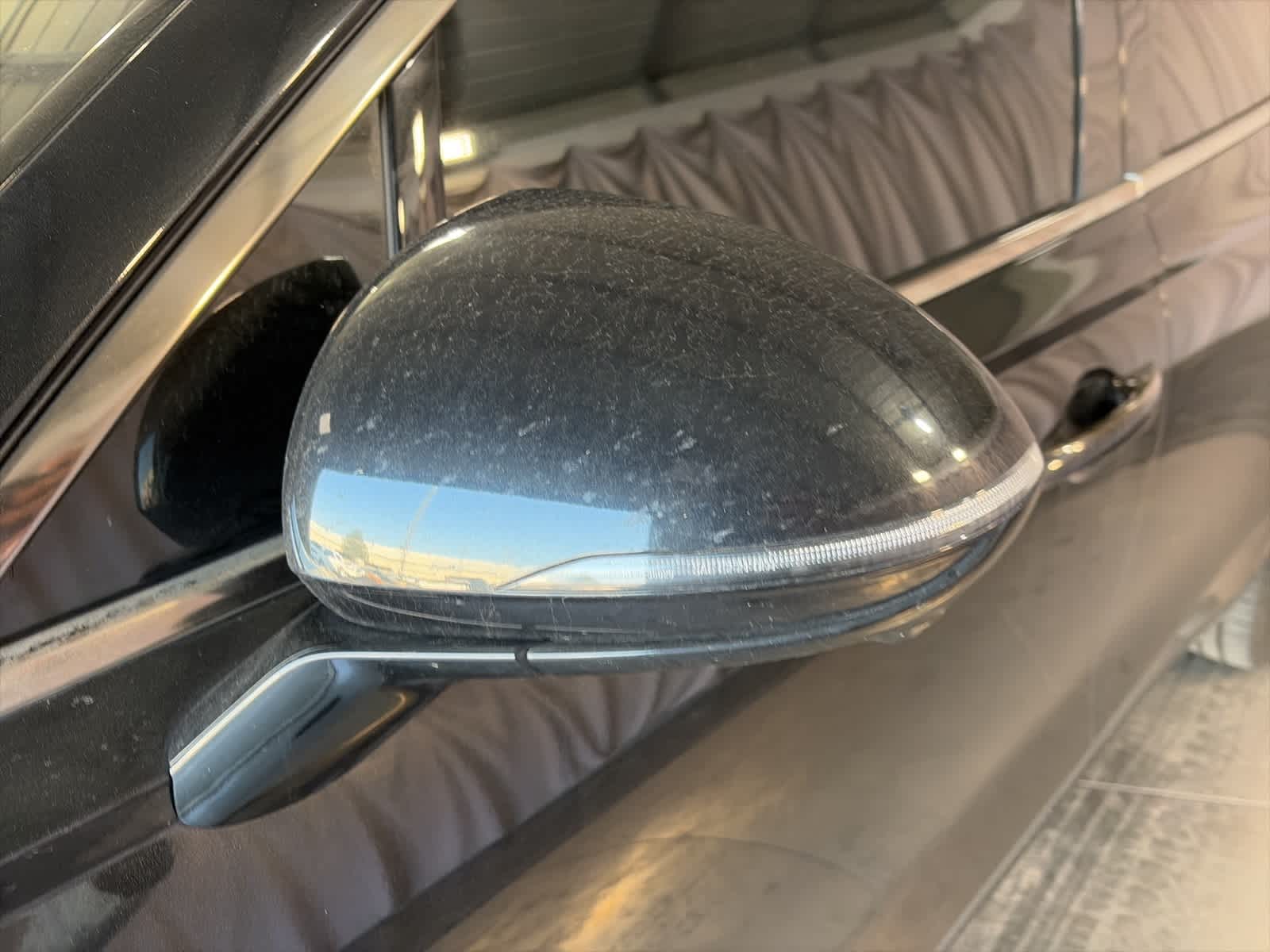 Thumbnail: 2023 Genesis GV70 - 16