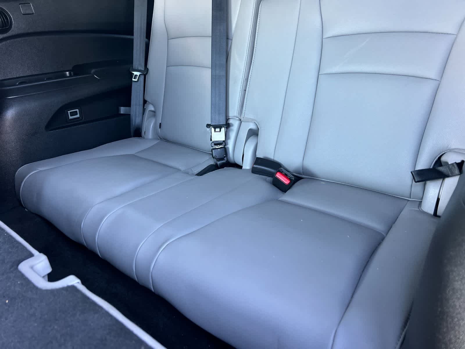 Thumbnail: 2017 Honda Pilot - 16