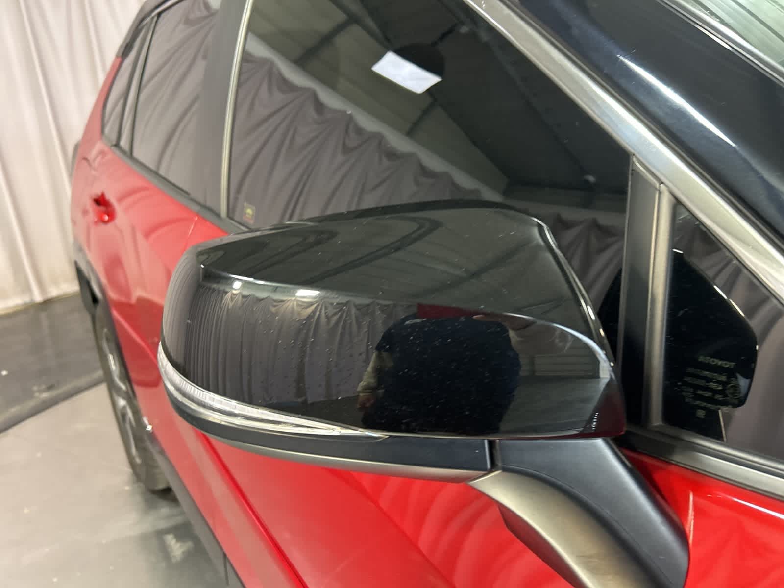 Thumbnail: 2021 Toyota RAV4 - 7