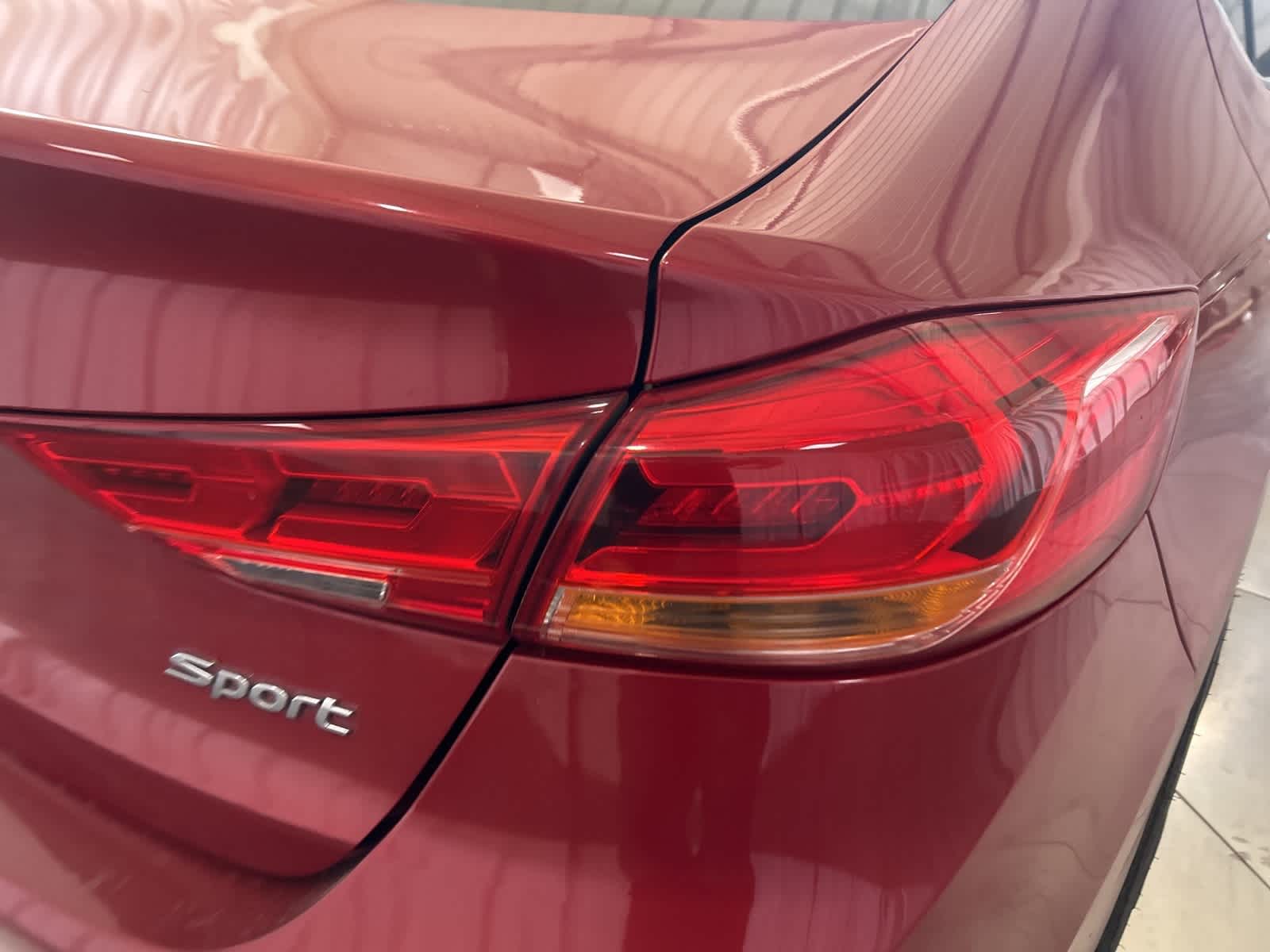 Thumbnail: 2018 Hyundai Elantra - 9