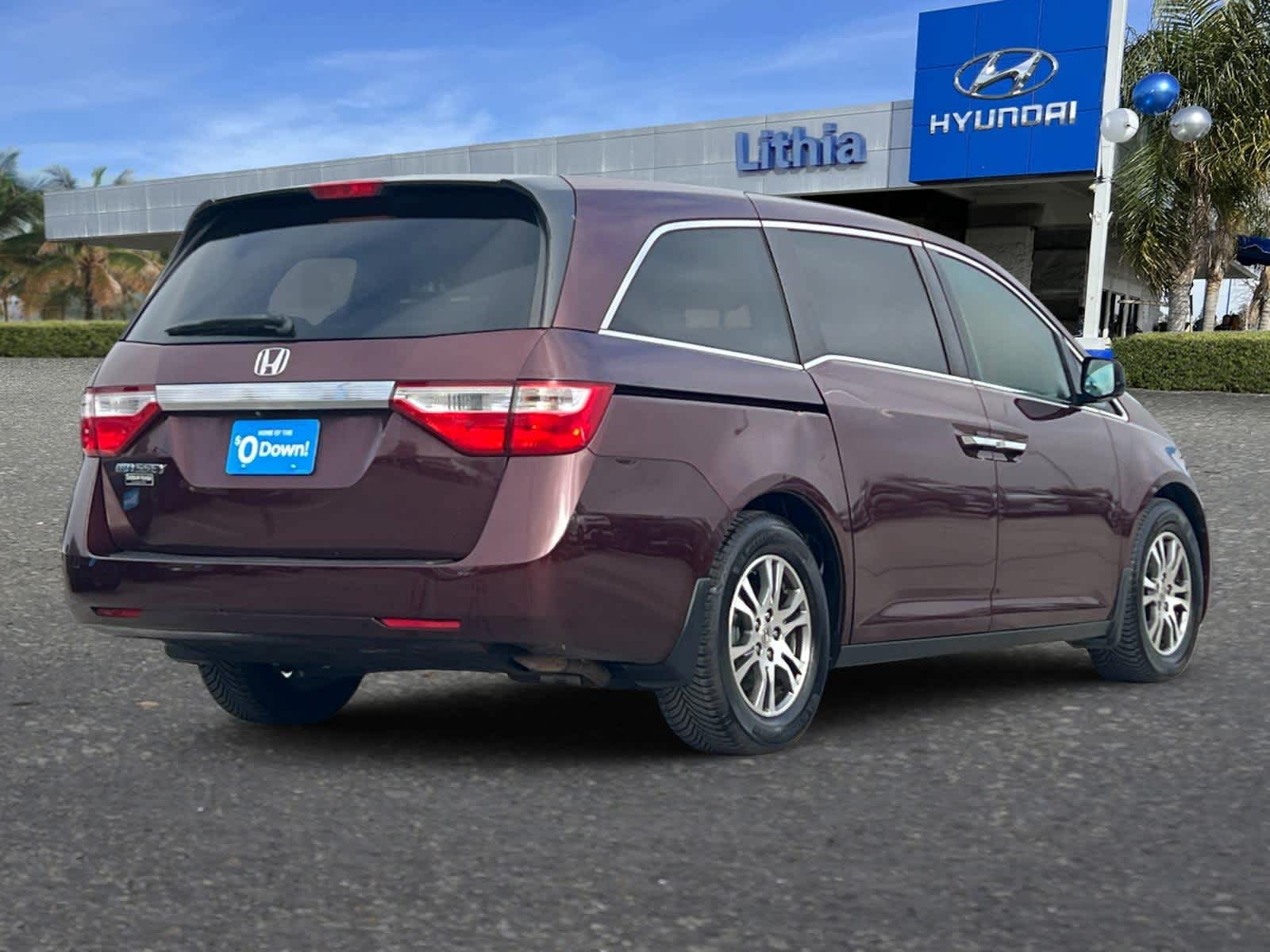Thumbnail: 2012 Honda Odyssey - 2