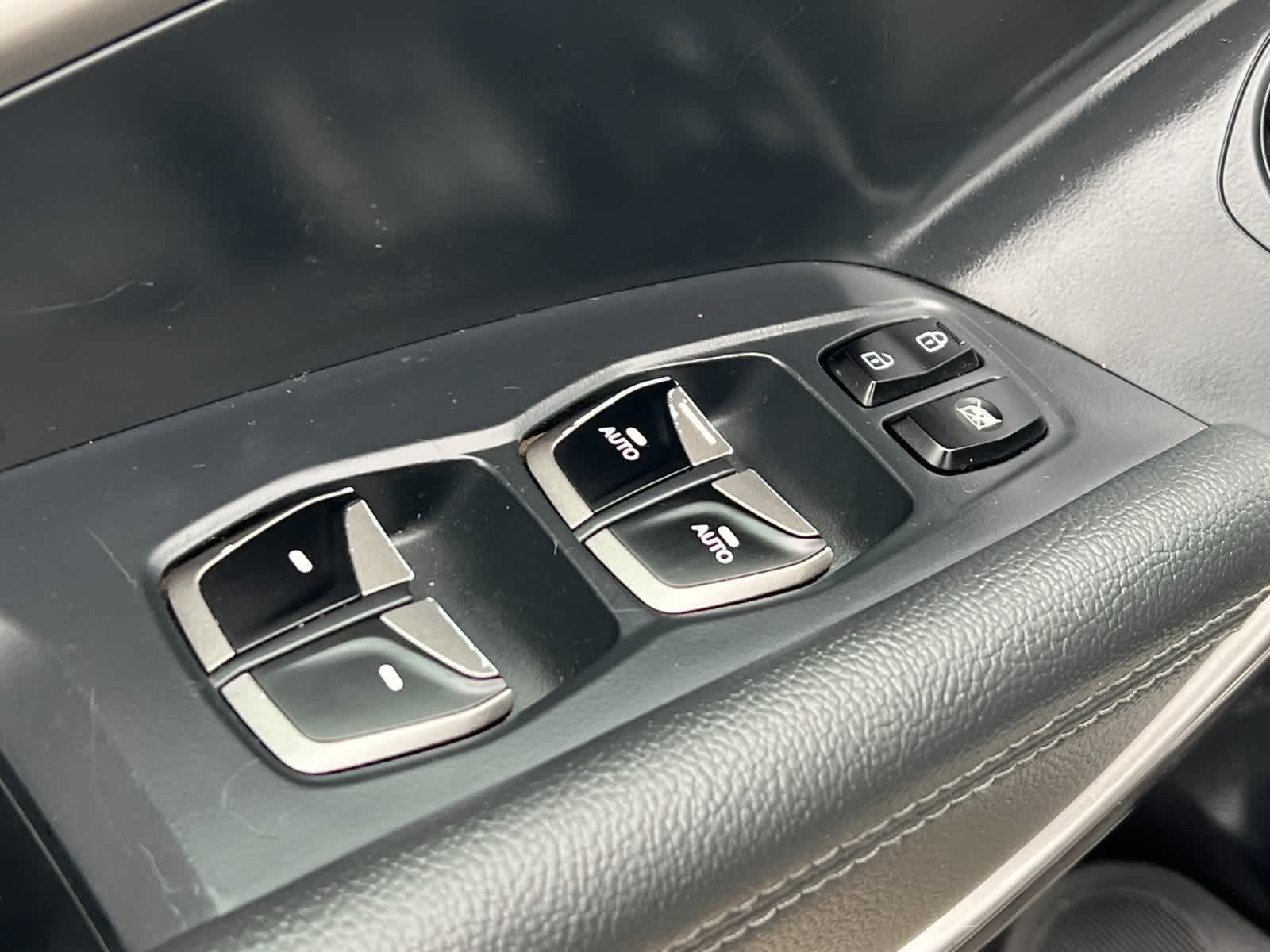 Thumbnail: 2019 Hyundai Santa Fe - 13