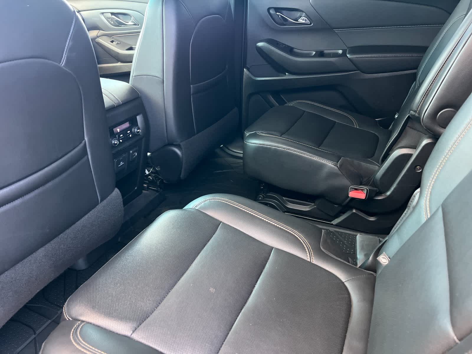 Thumbnail: 2021 Chevrolet Traverse - 4