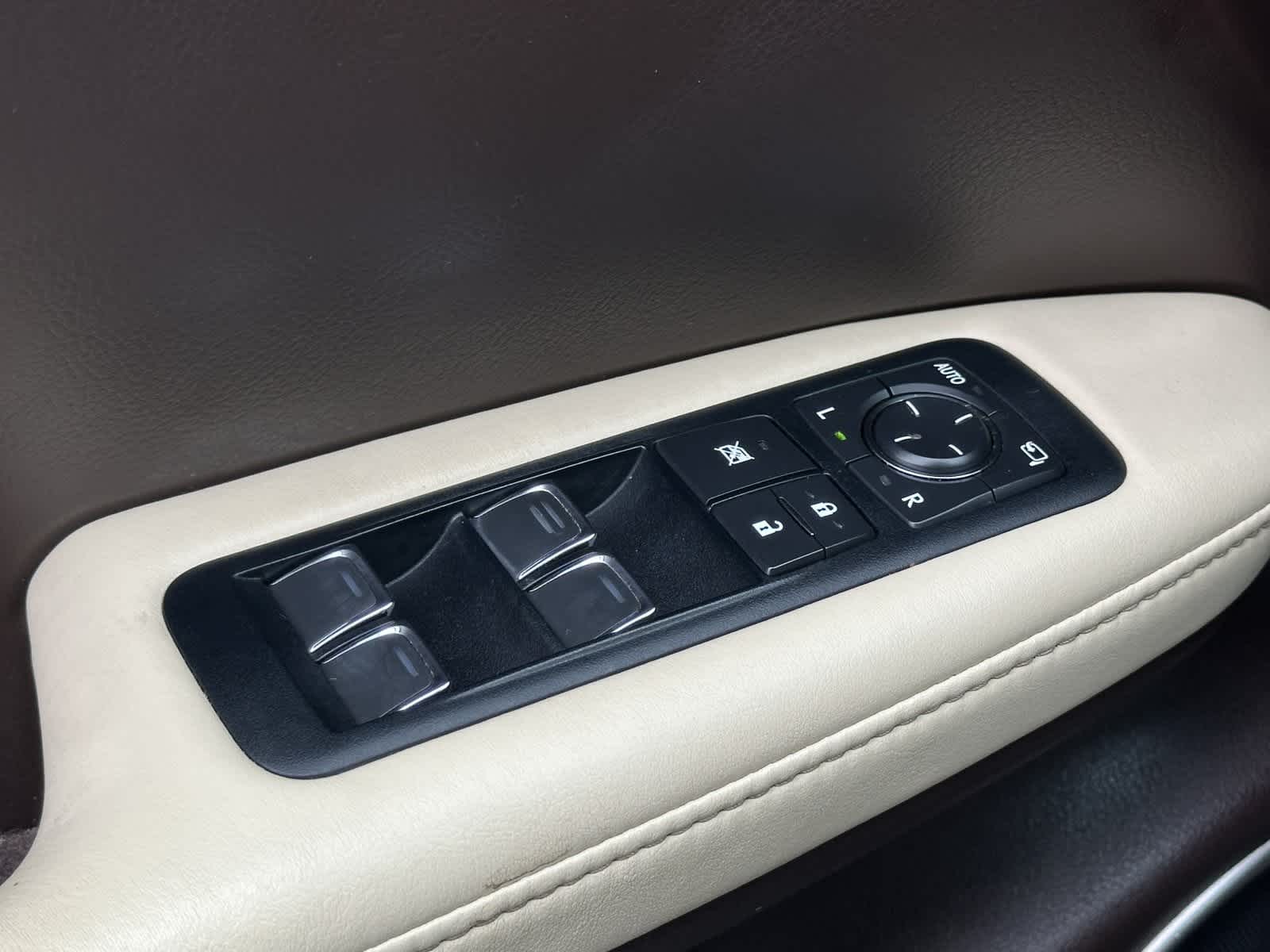 Thumbnail: 2017 Lexus RX - 14