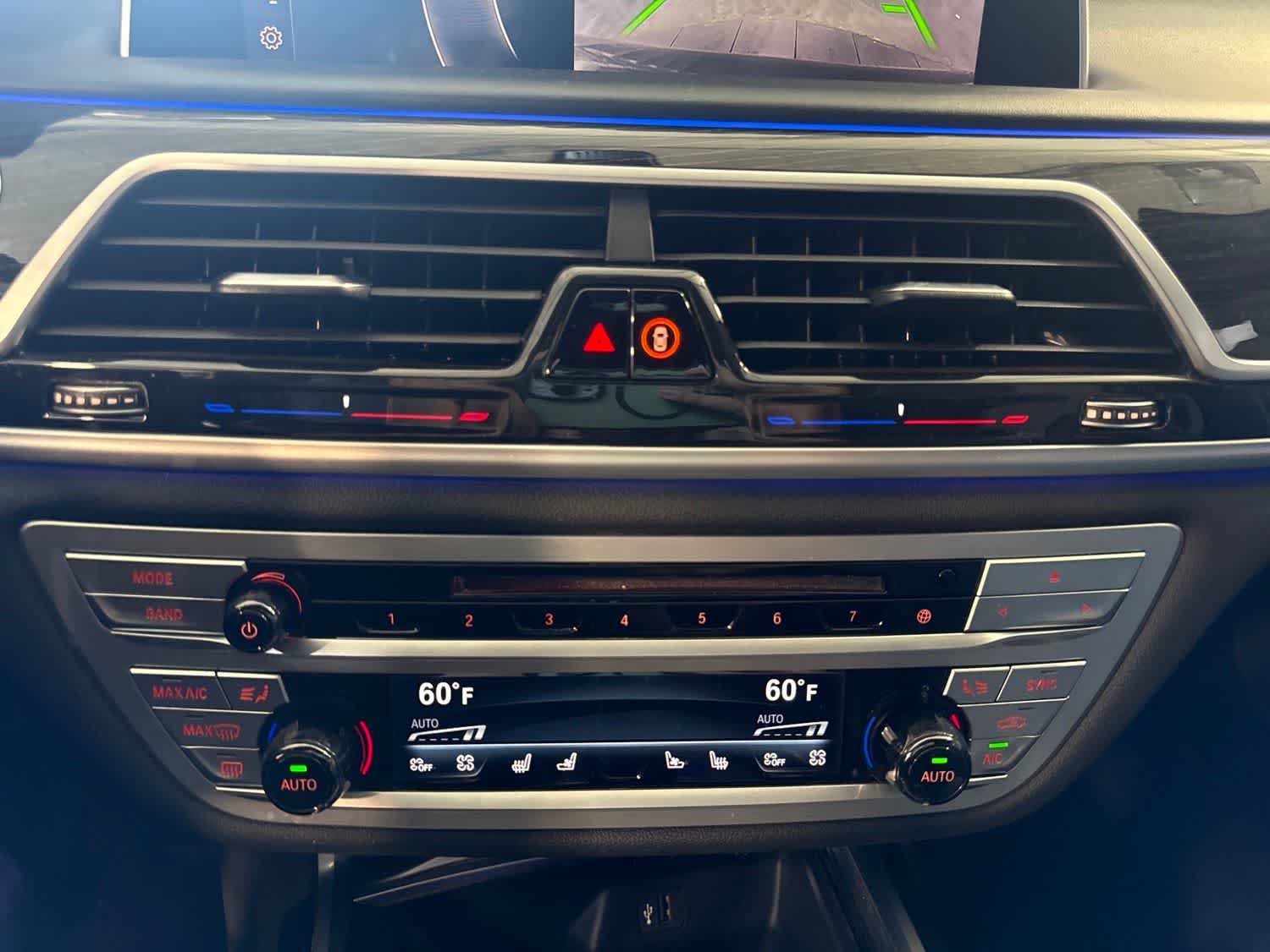 Thumbnail: 2019 BMW 7 Series - 25