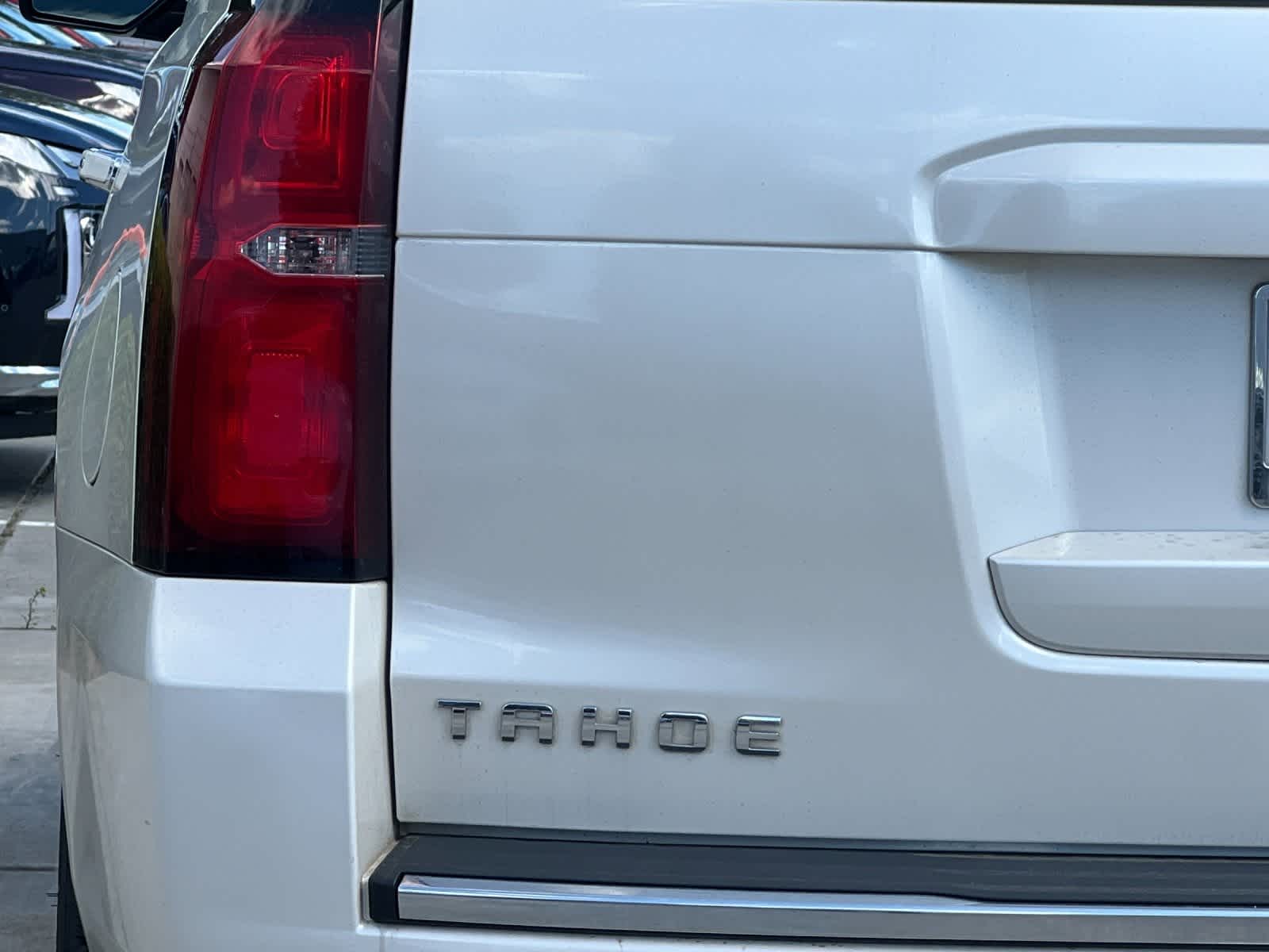 2015 Chevrolet Tahoe LTZ 29