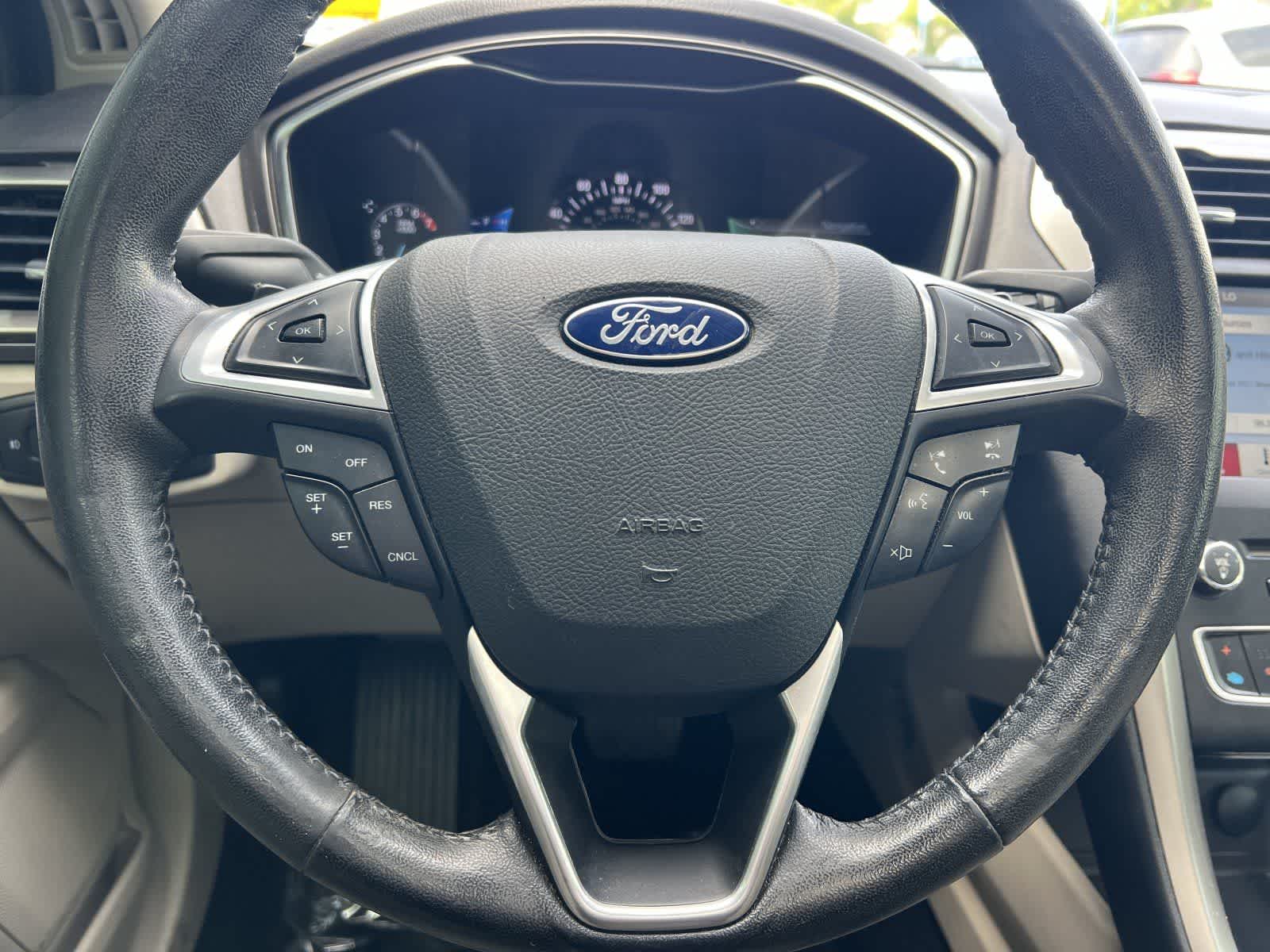 Thumbnail: 2017 Ford Fusion - 24