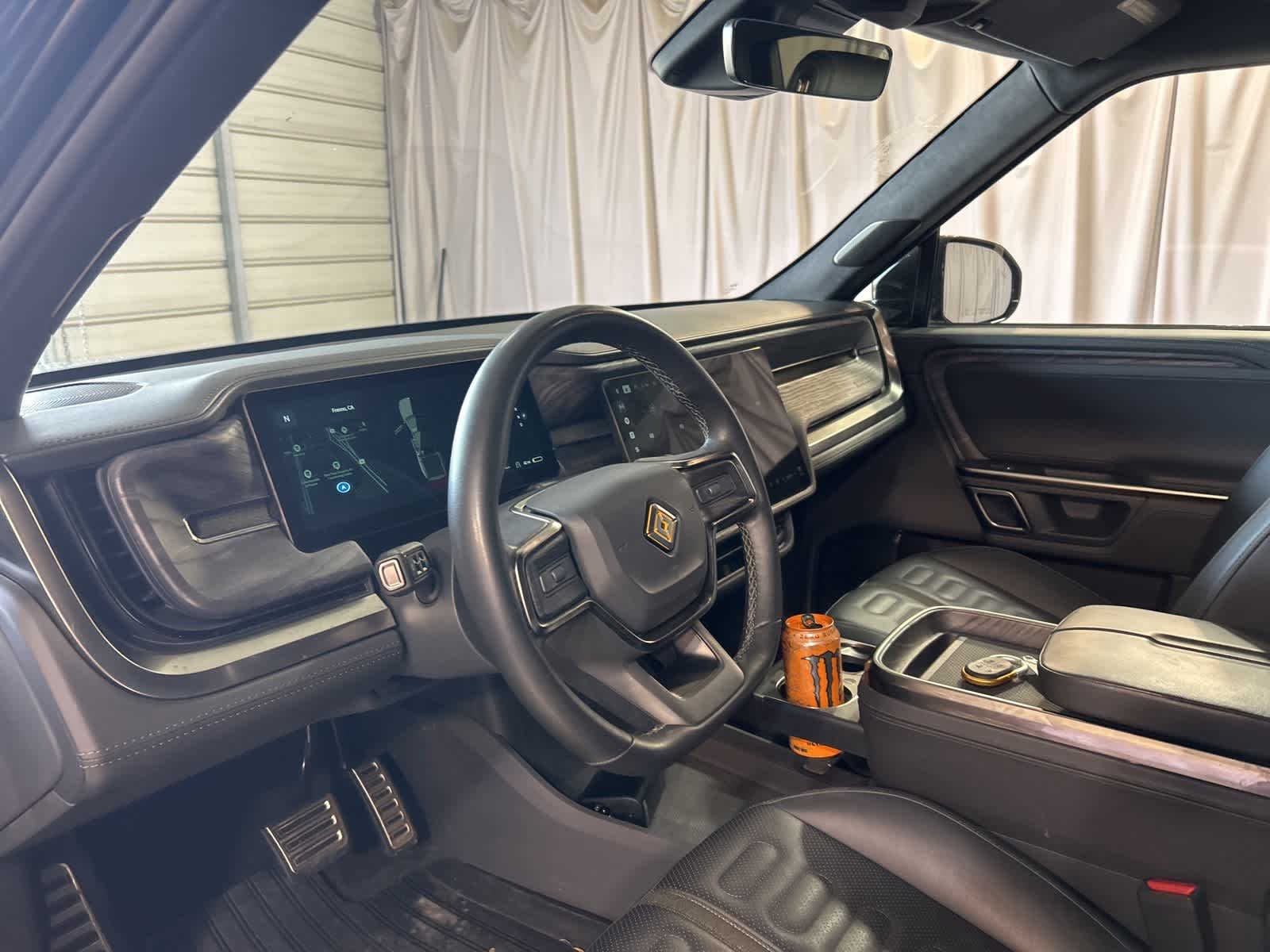 Thumbnail: 2022 Rivian R1T - 24