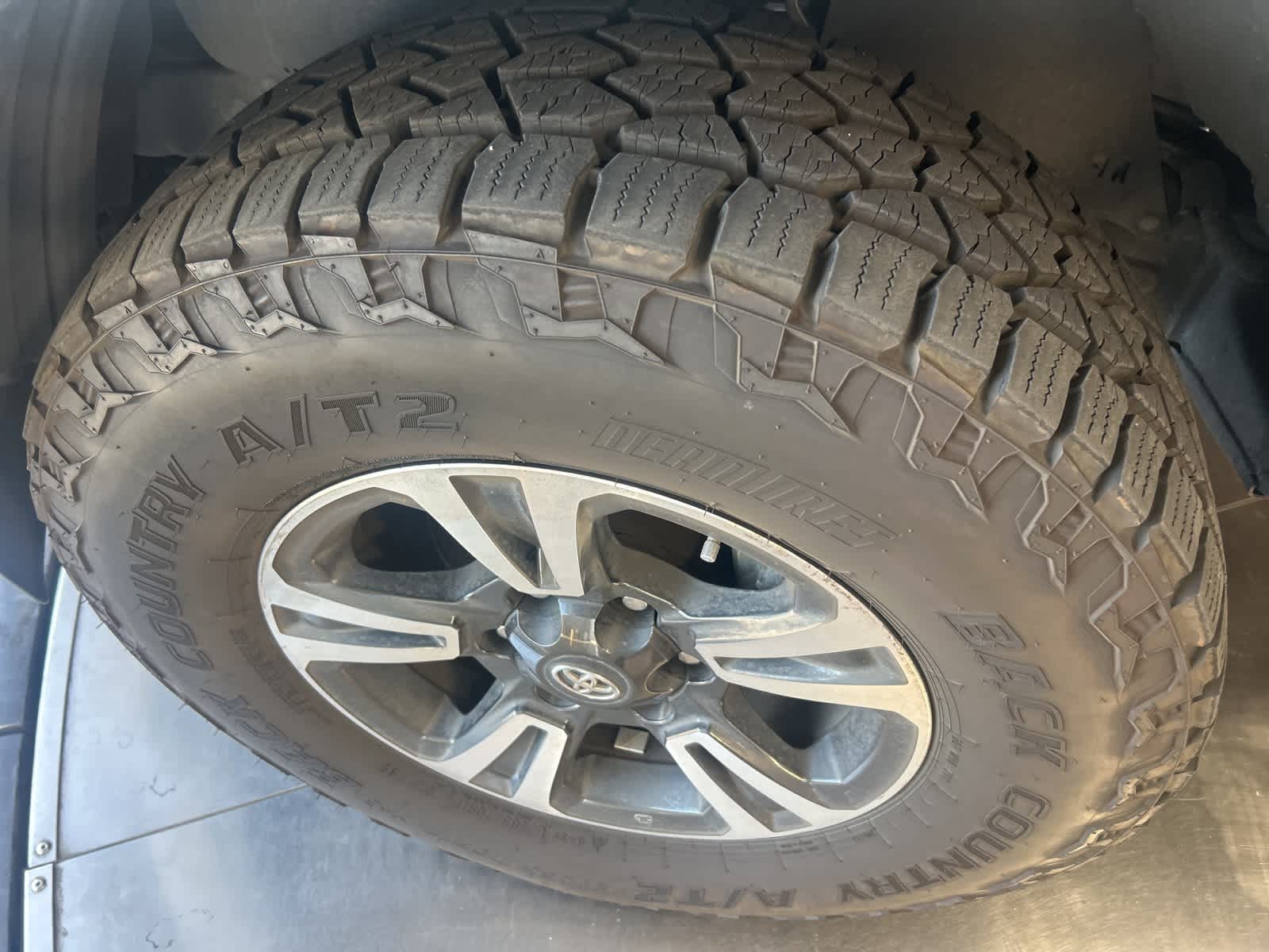 Thumbnail: 2019 Toyota Tacoma - 19