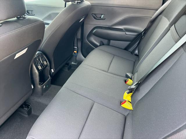 2025 Hyundai Kona SEL 5