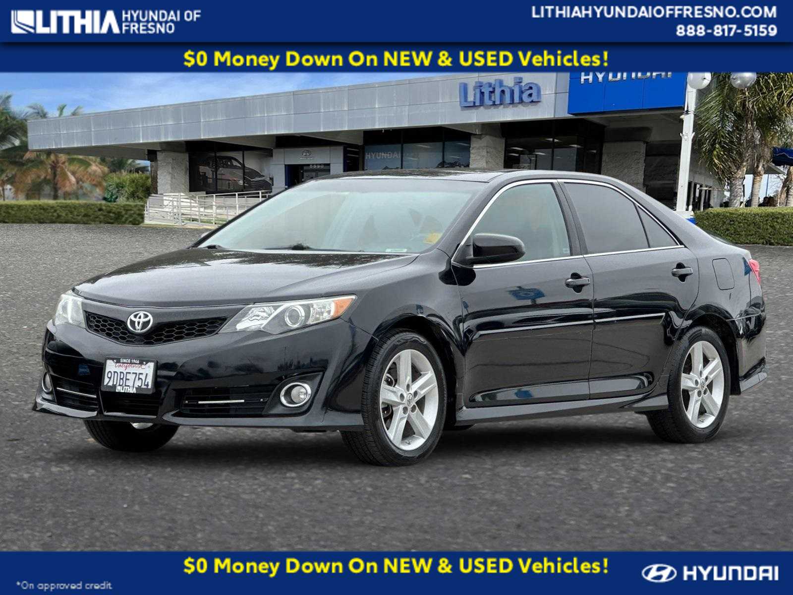 2014 Toyota Camry SE -
                  Fresno, CA
