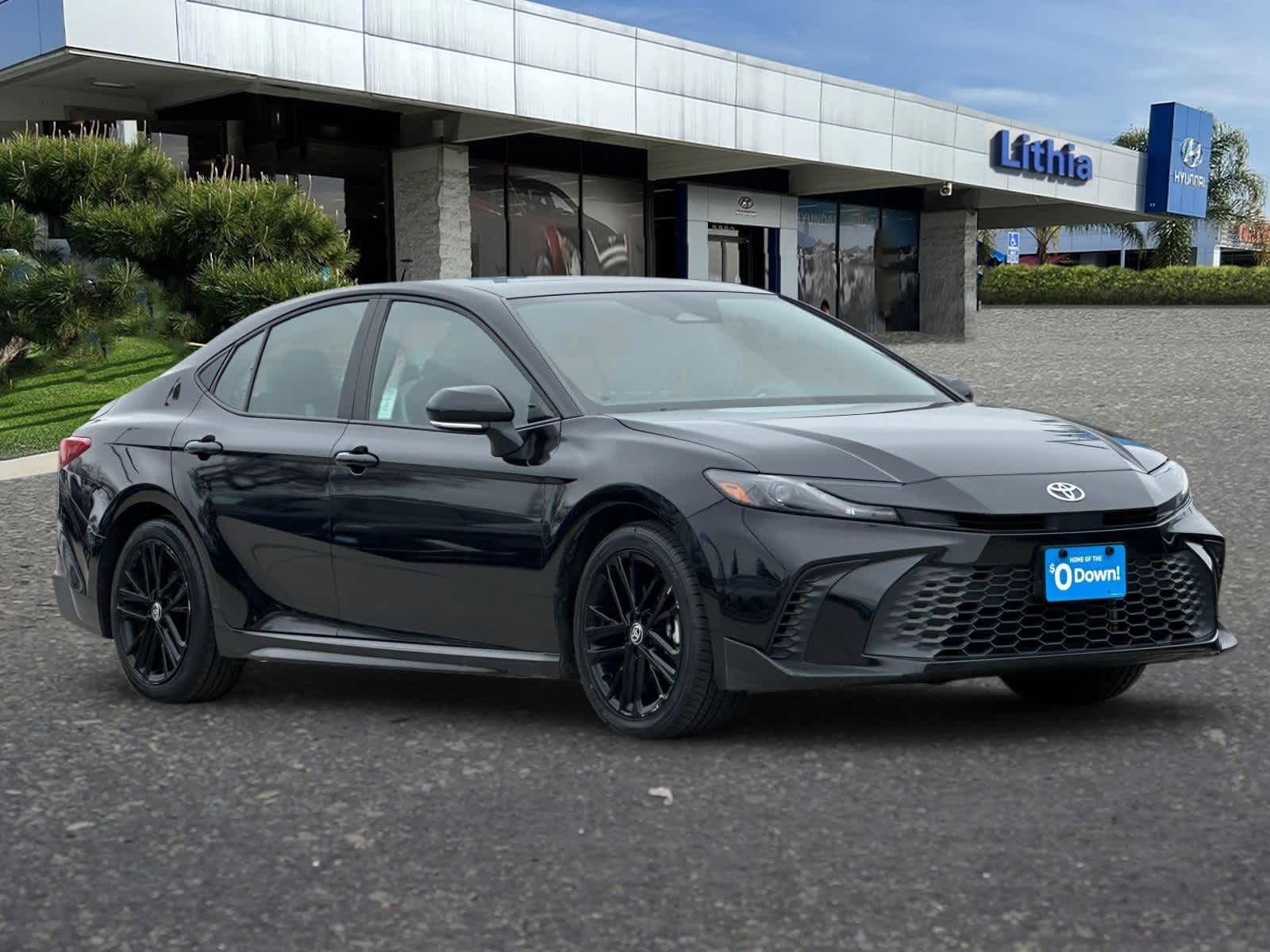 Thumbnail: 2025 Toyota Camry - 10