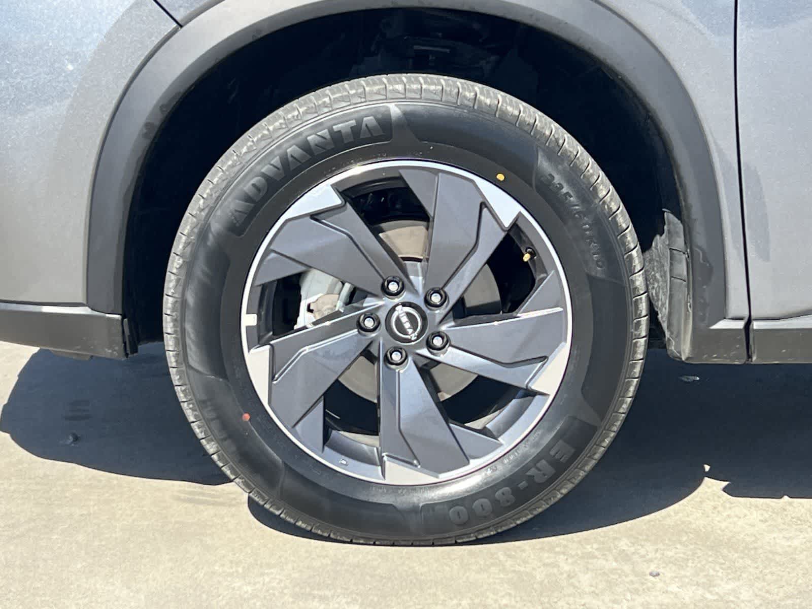 Thumbnail: 2026 Nissan Rogue - 25