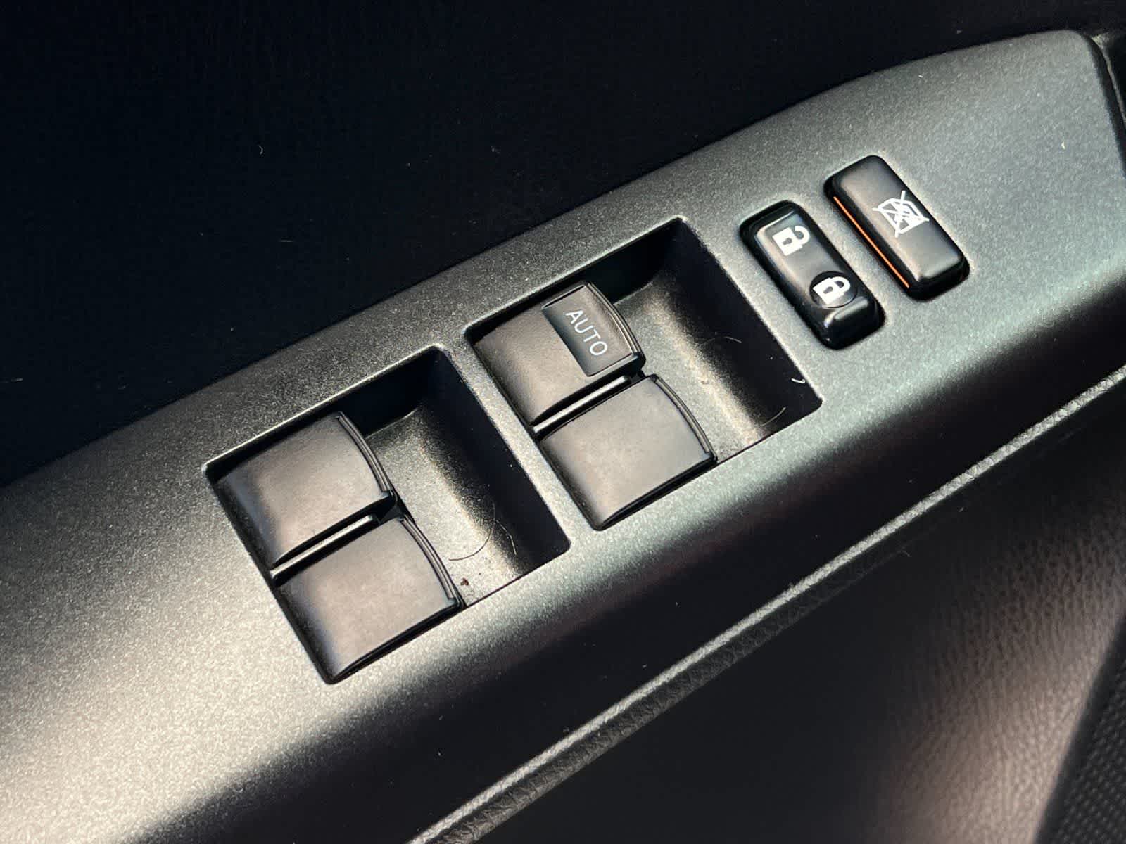 Thumbnail: 2017 Toyota RAV4 - 14