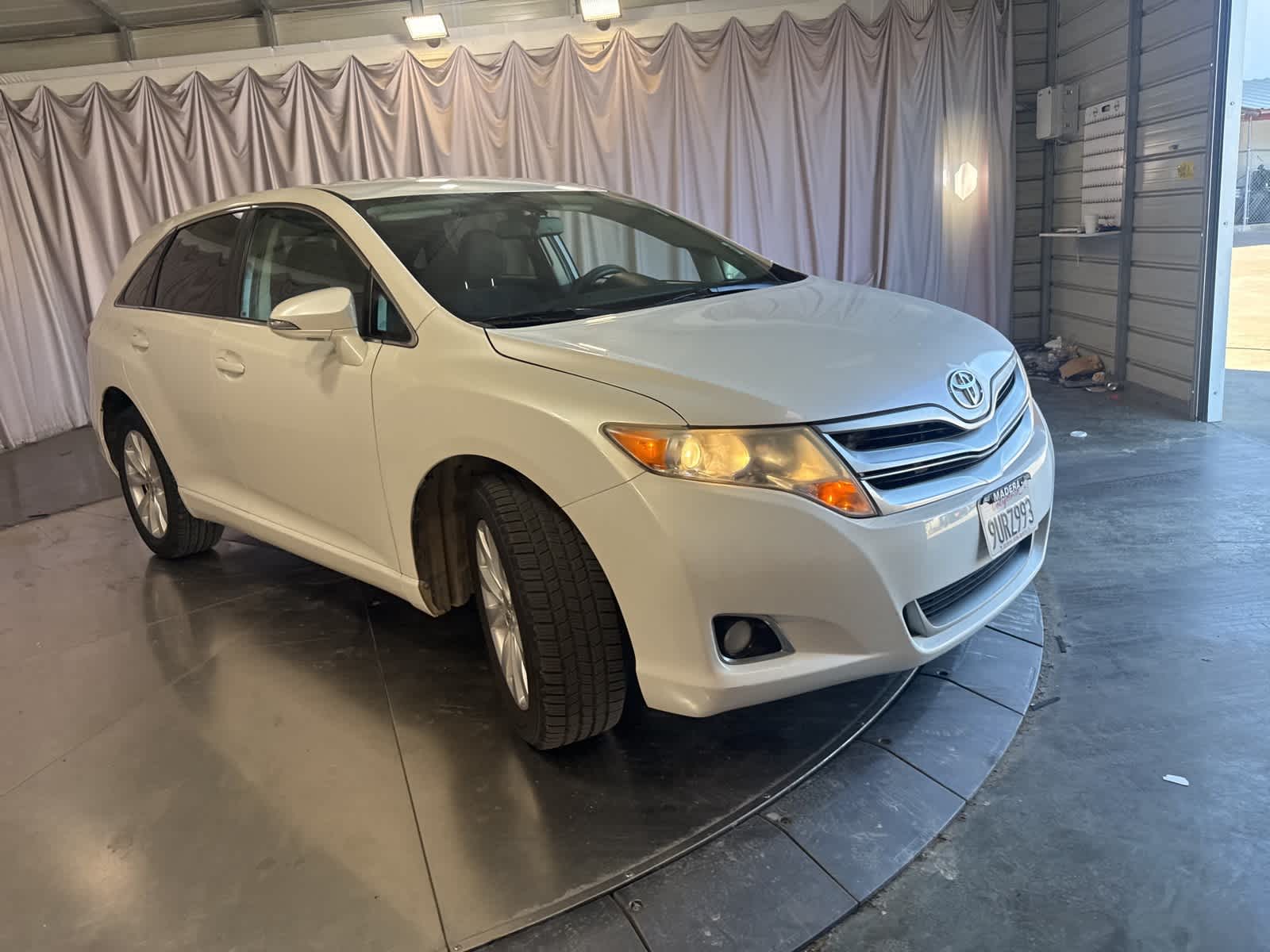 Thumbnail: 2013 Toyota Venza - 3