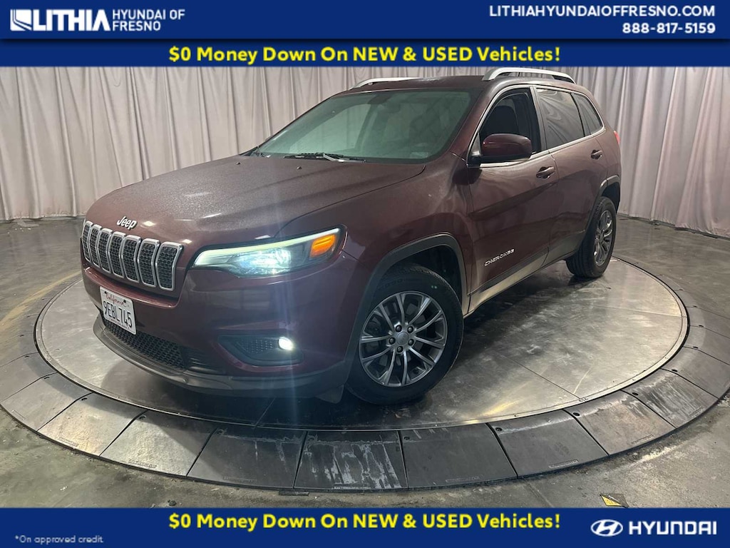 Used 2019 Jeep Cherokee Latitude FWD SUV