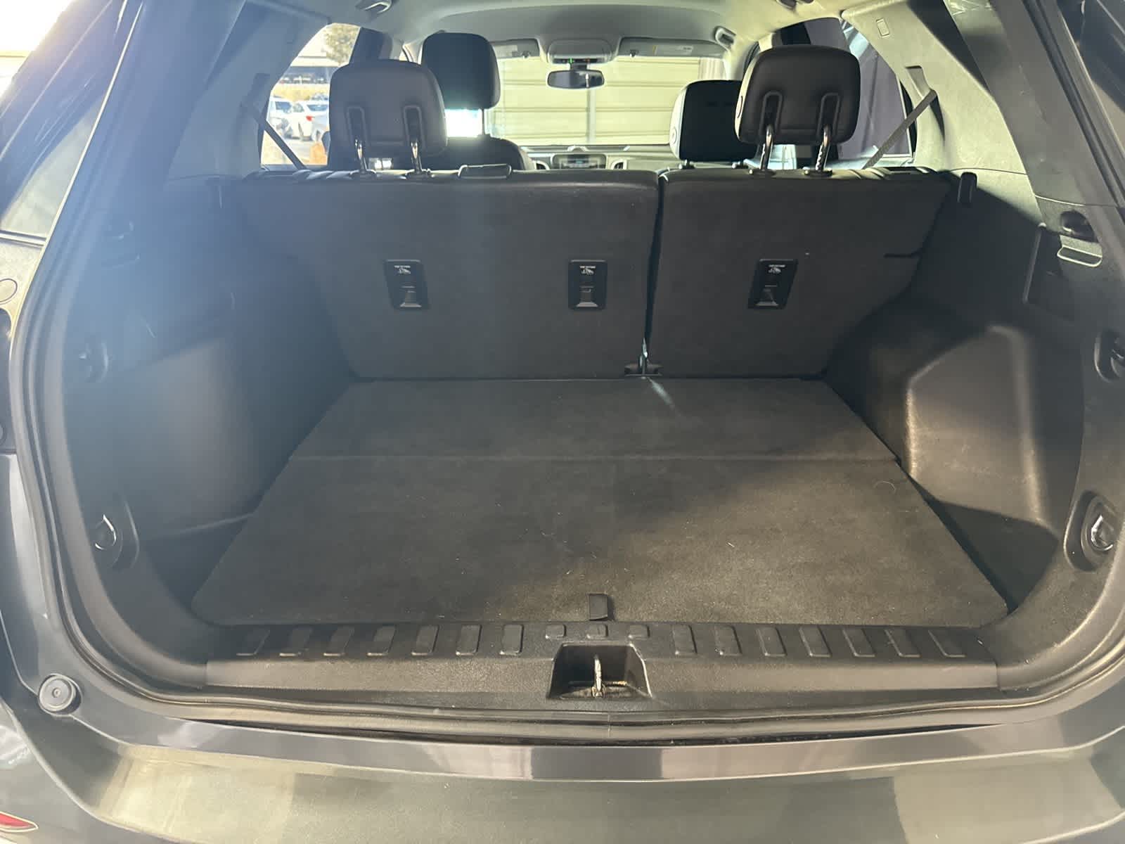 Thumbnail: 2018 Chevrolet Equinox - 14