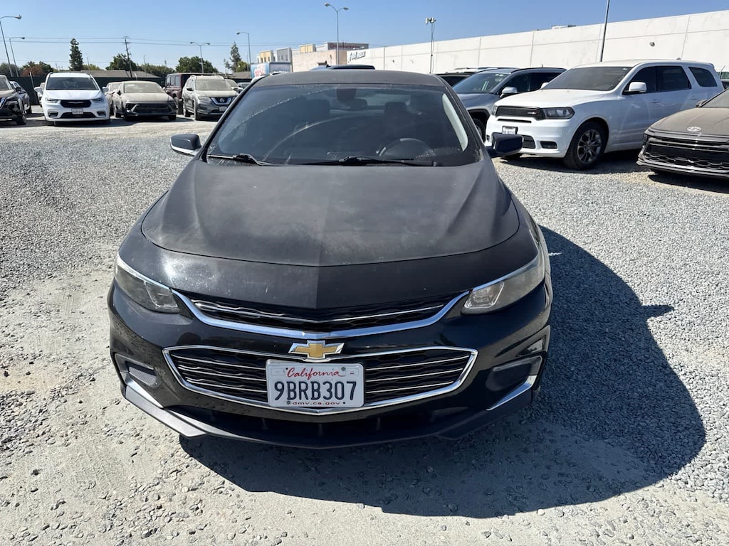 Used 2017 Chevrolet Malibu LT w/1LT Sedan