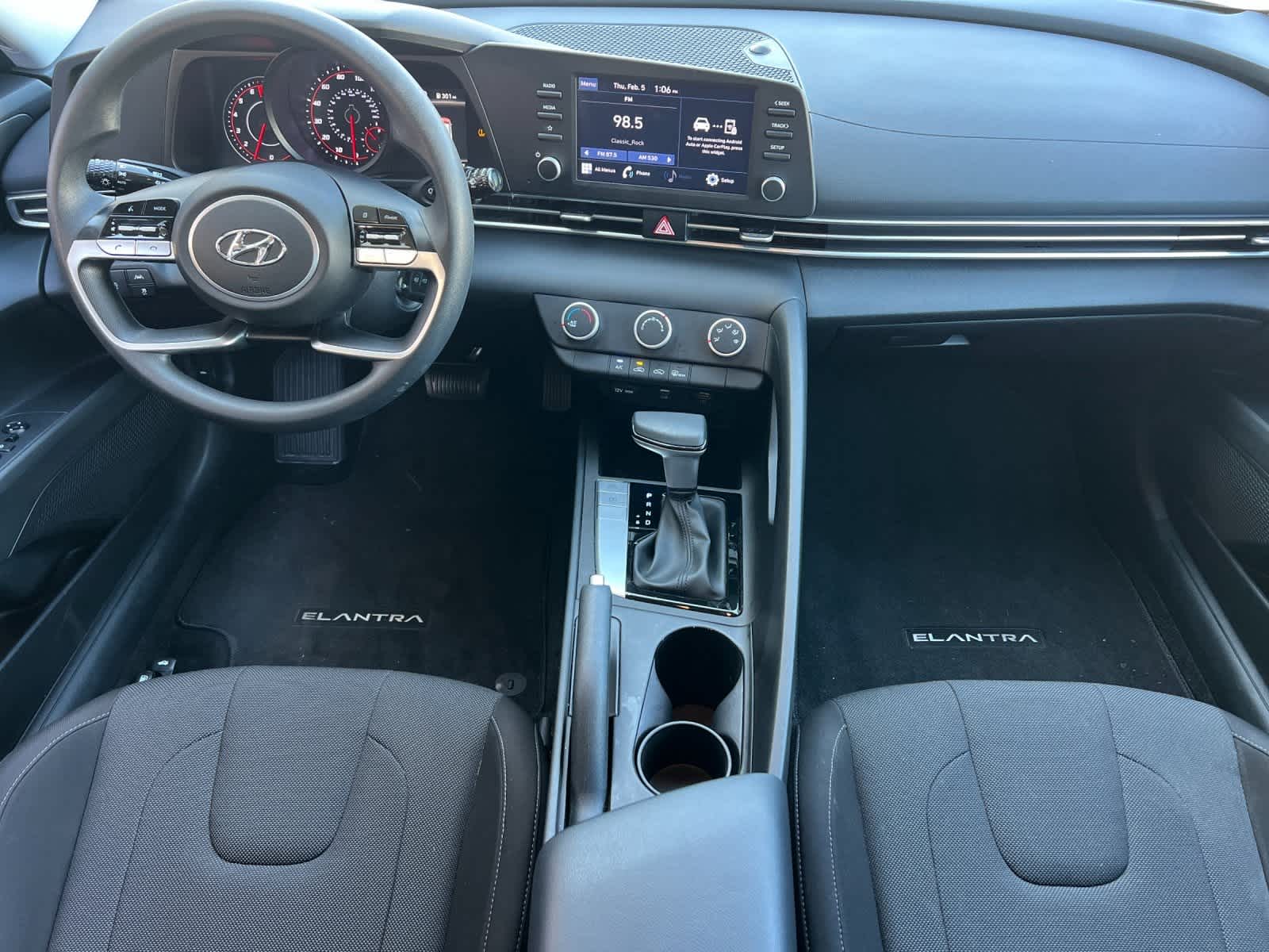 Thumbnail: 2023 Hyundai Elantra - 4