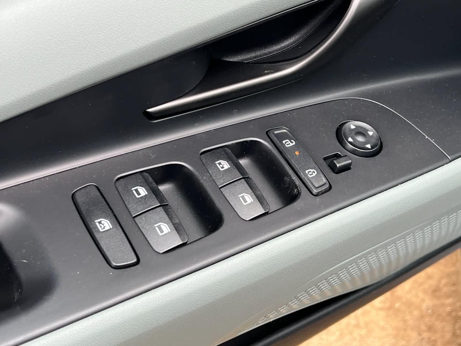 Thumbnail: 2025 Hyundai Elantra - 13