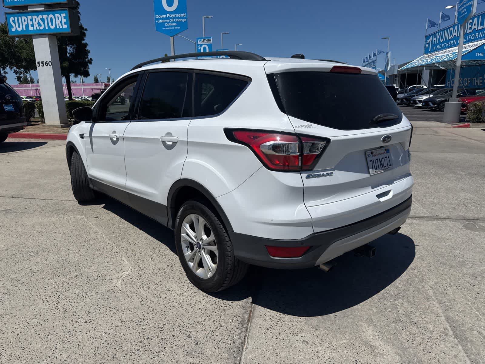 Thumbnail: 2017 Ford Escape - 7
