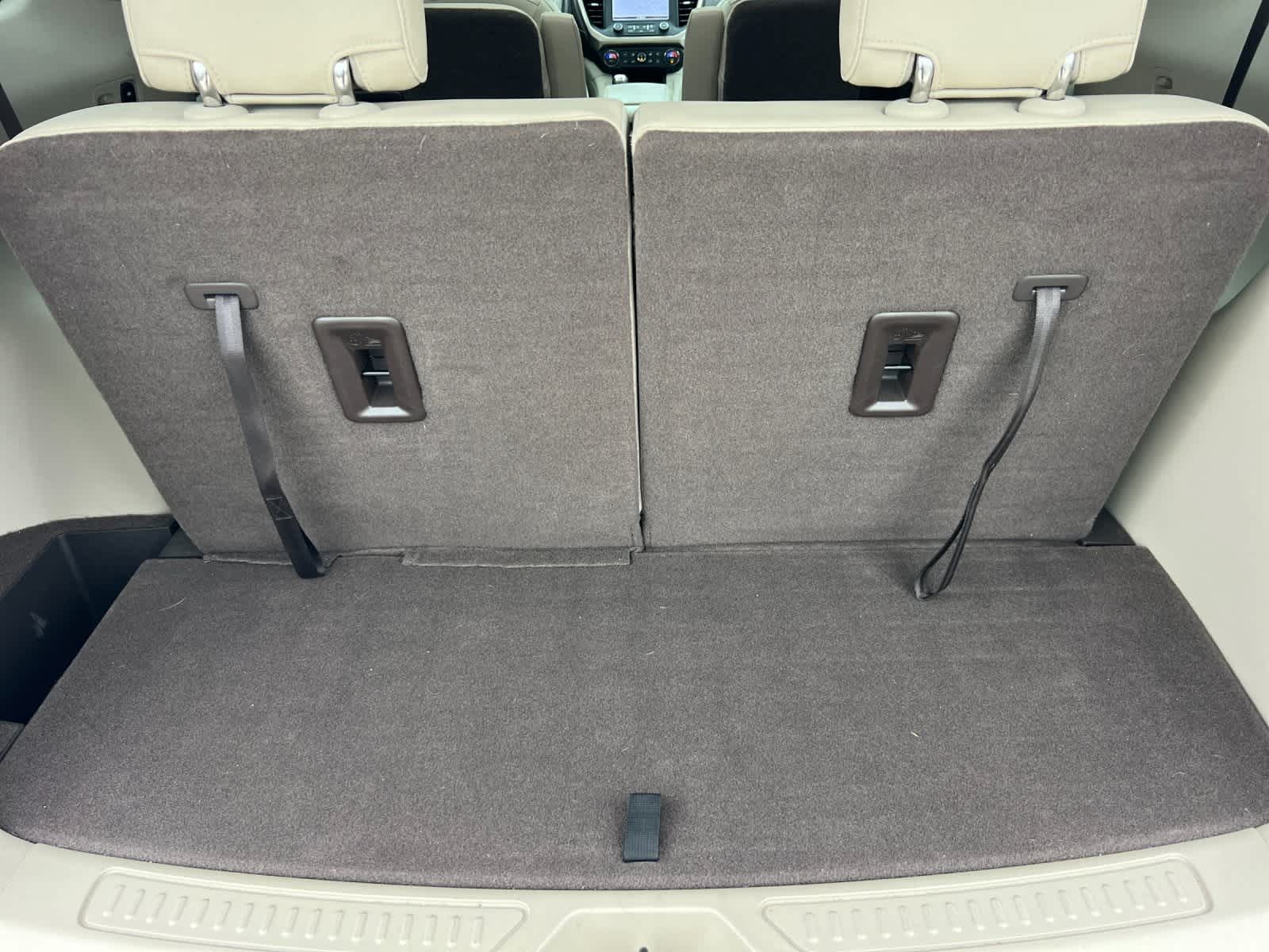 Thumbnail: 2017 GMC Acadia - 16