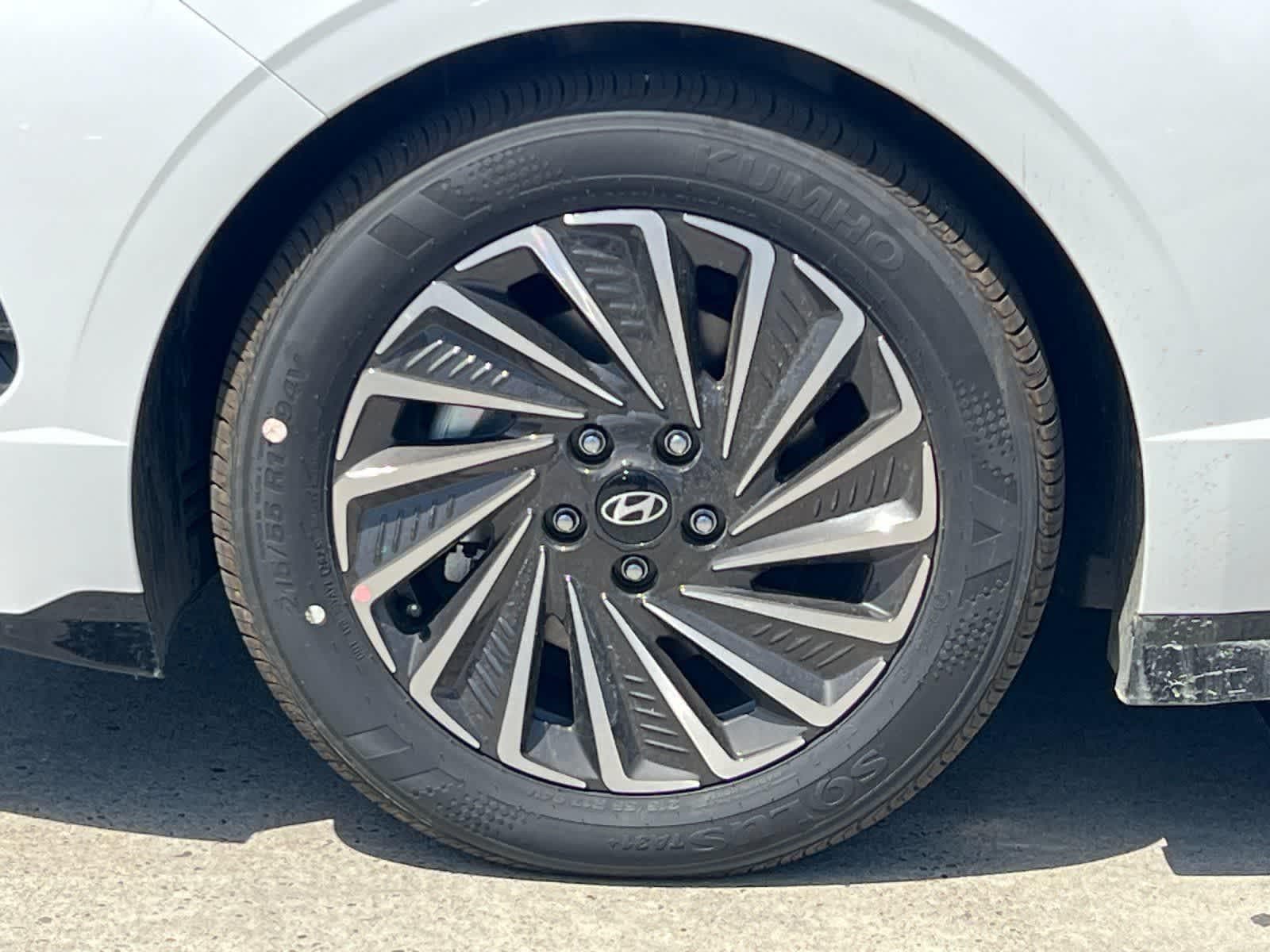 Thumbnail: 2026 Hyundai Sonata - 25