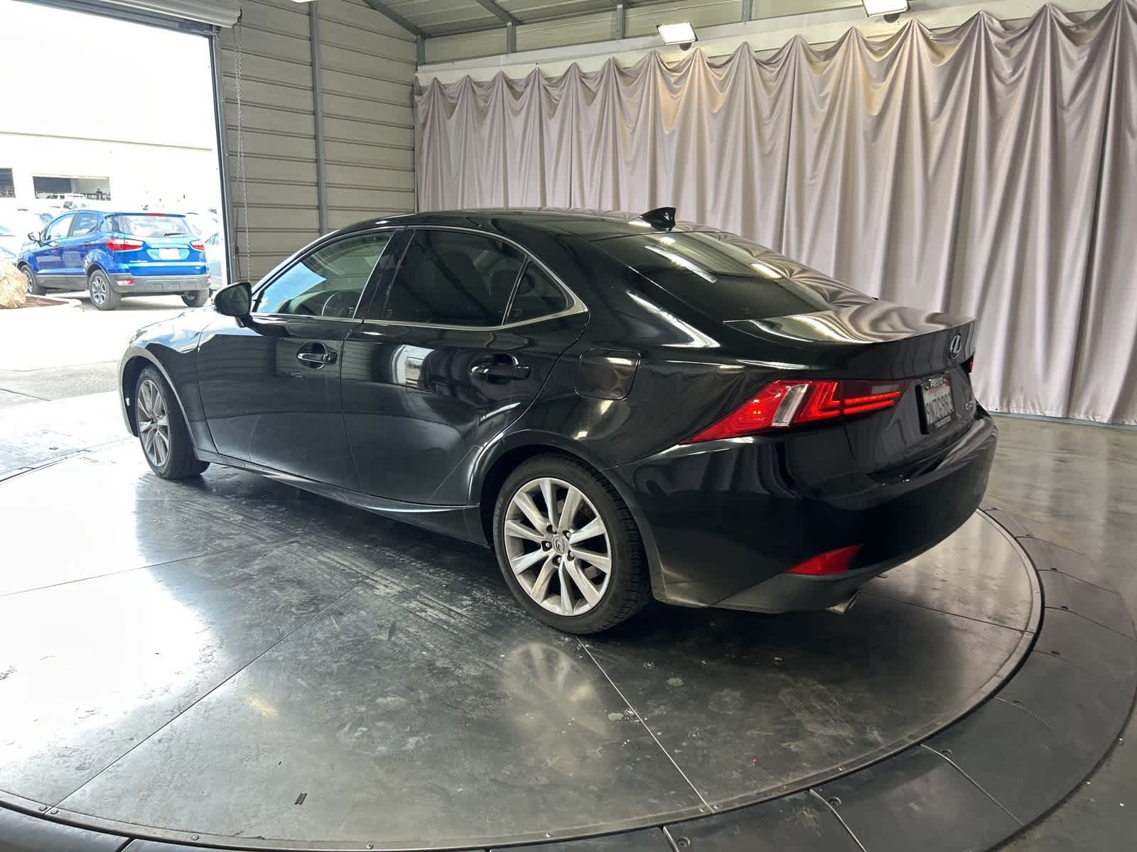 Thumbnail: 2014 Lexus IS - 13