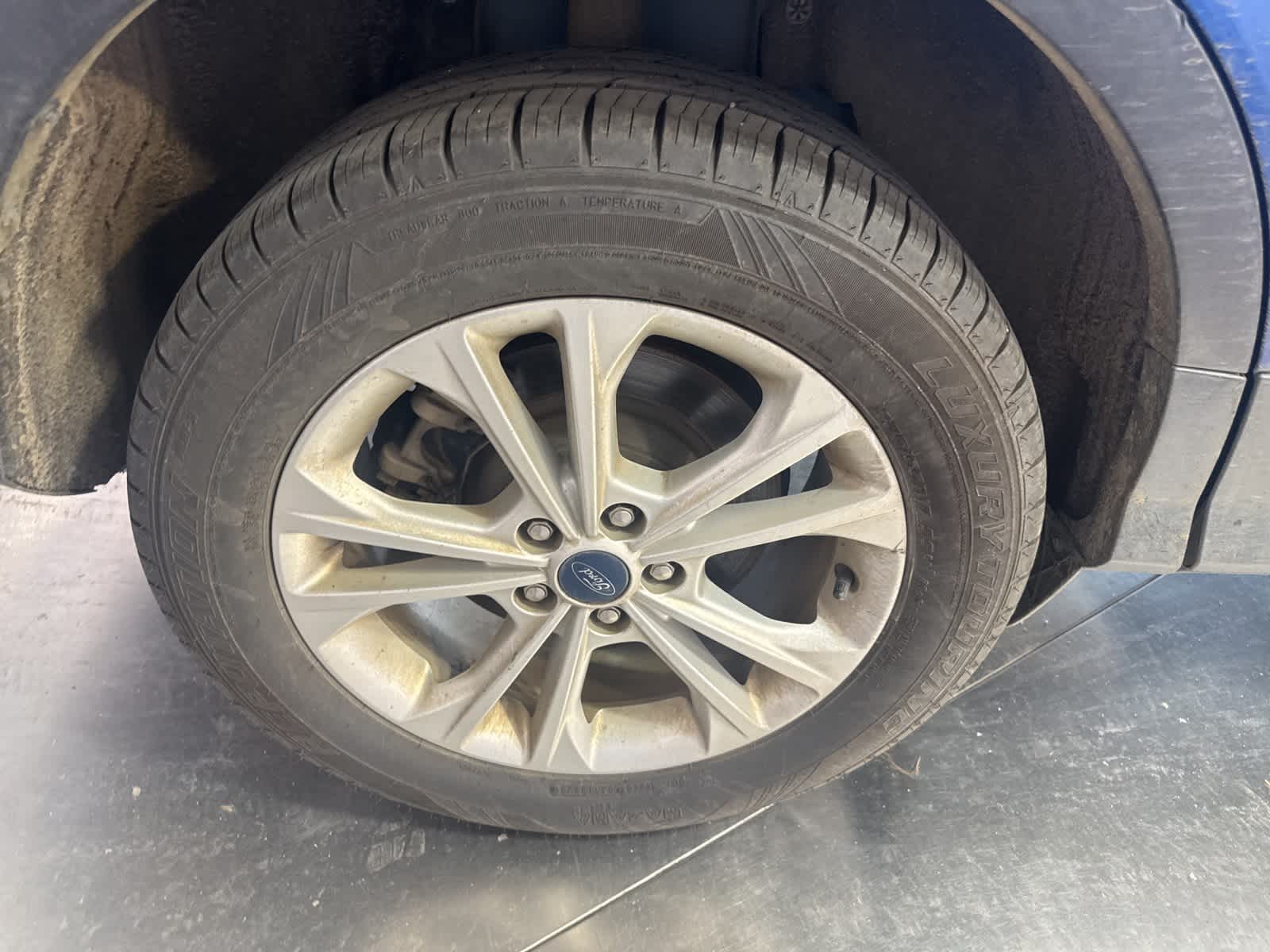 Thumbnail: 2019 Ford Escape - 15