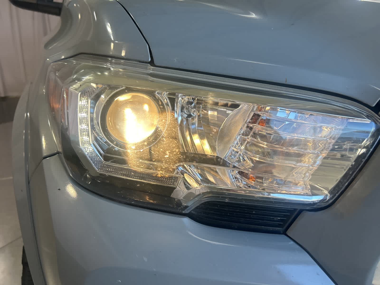 Thumbnail: 2019 Toyota Tacoma - 4