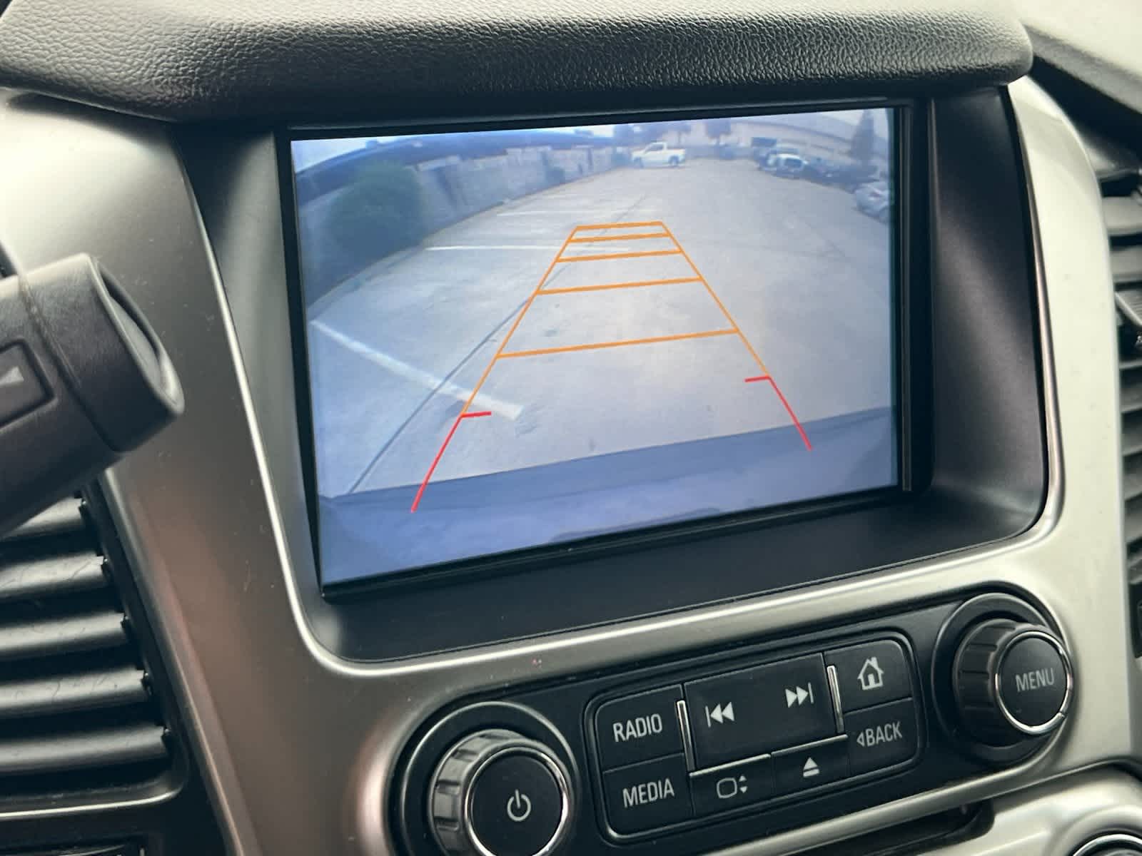 Thumbnail: 2017 Chevrolet Tahoe - 20