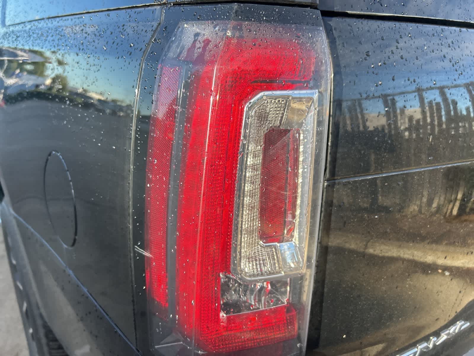 Thumbnail: 2018 GMC Yukon XL - 12