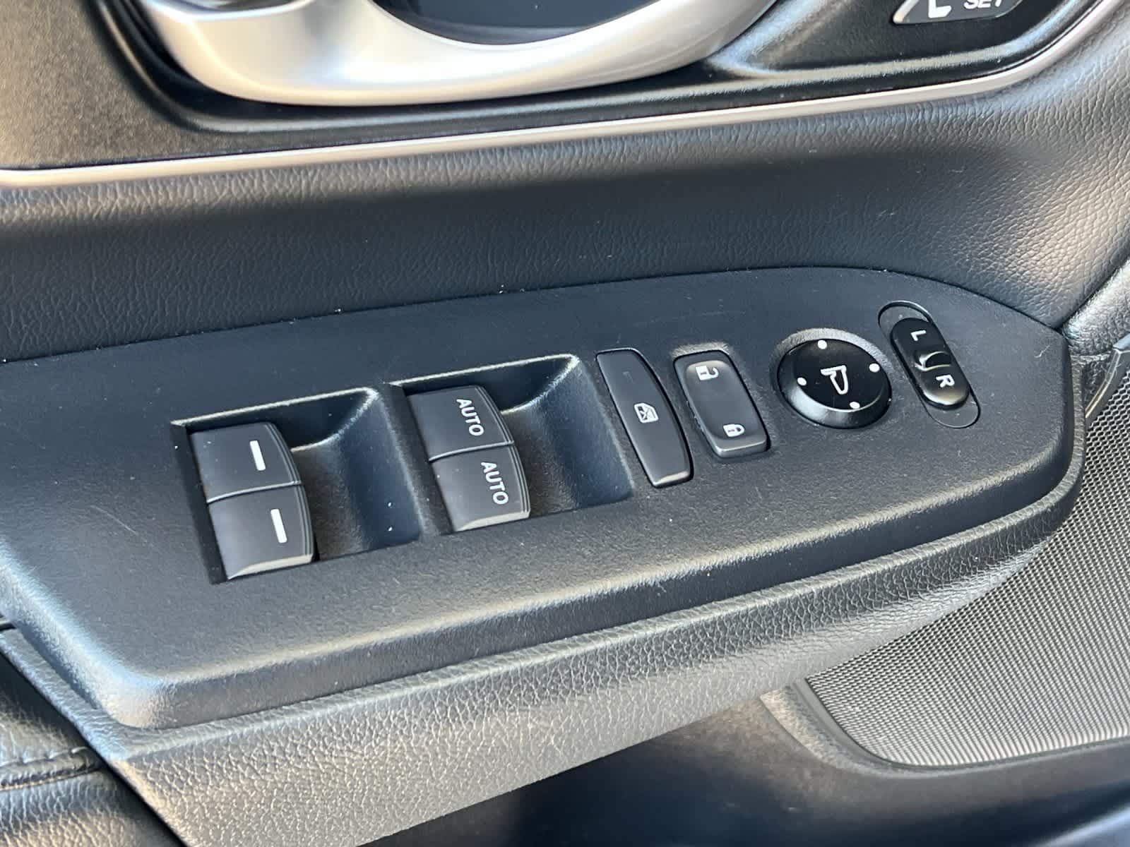 Thumbnail: 2019 Honda CR-V - 13