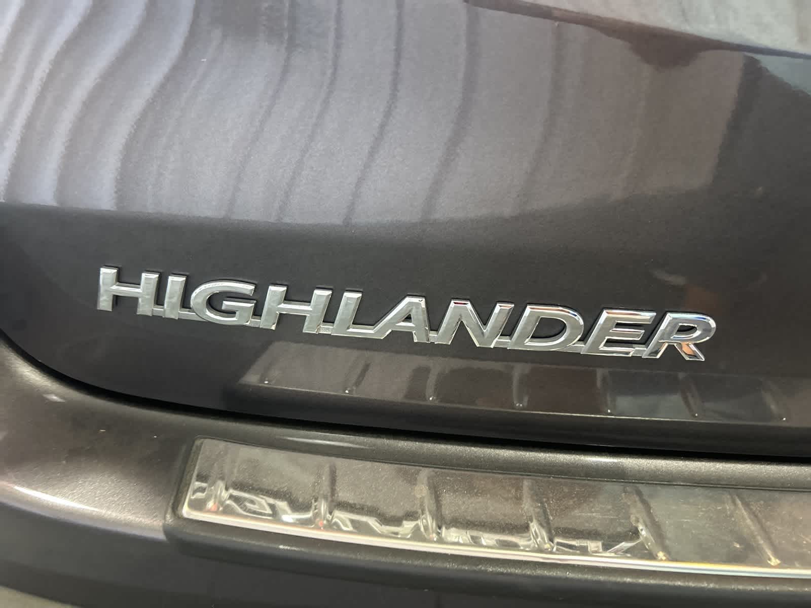 Thumbnail: 2019 Toyota Highlander - 14