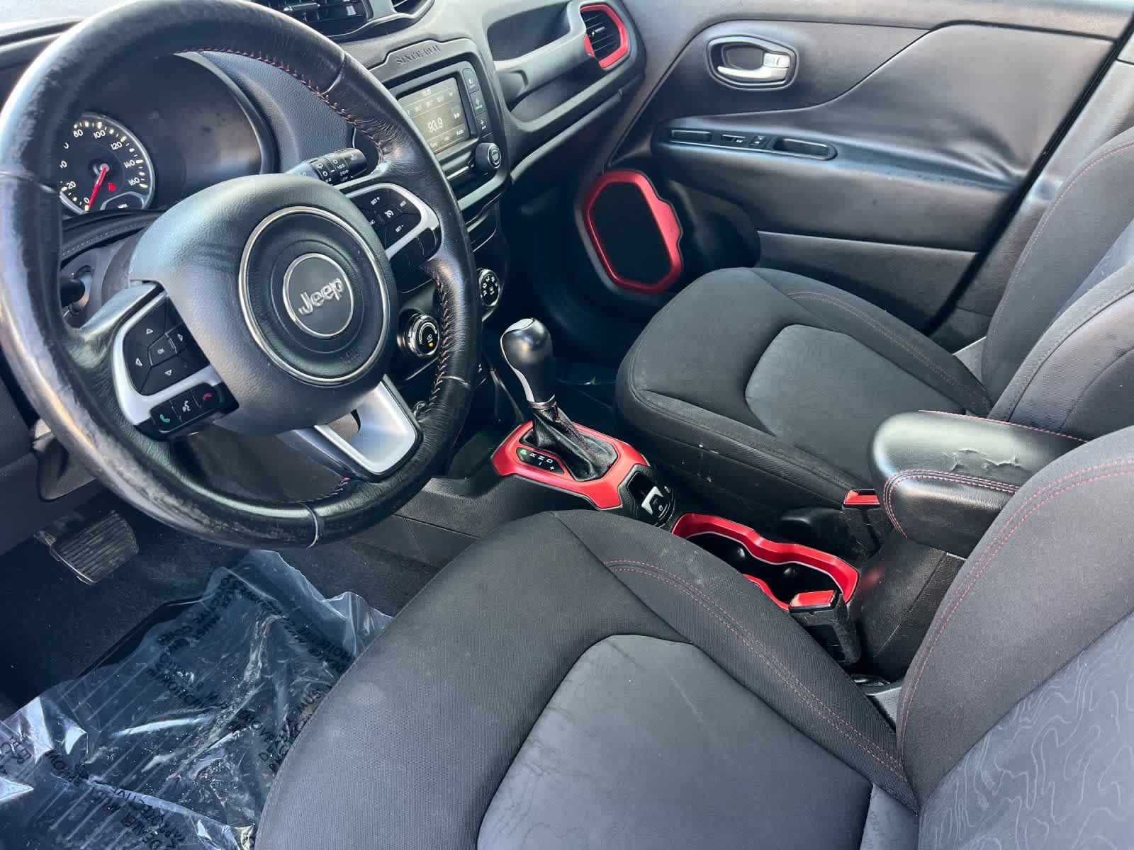 Thumbnail: 2016 Jeep Renegade - 12