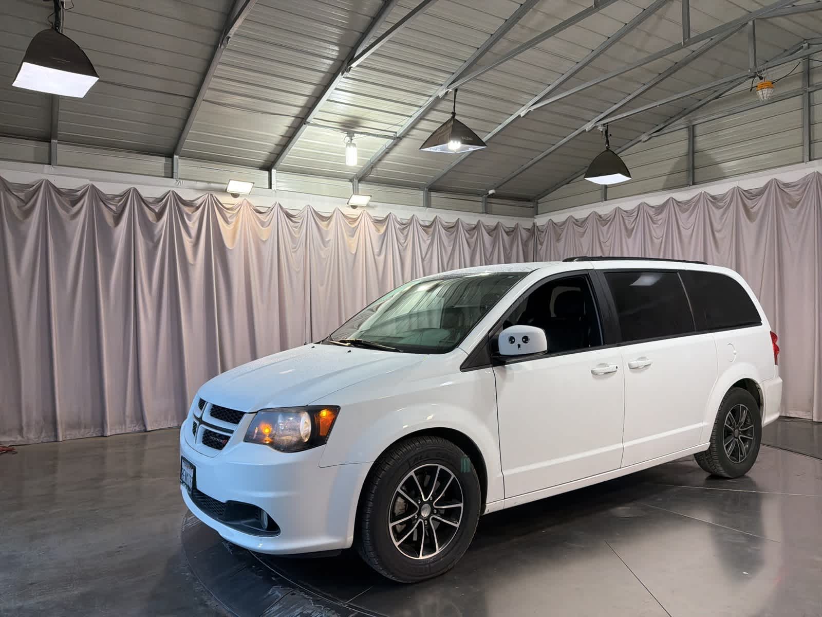 Thumbnail: 2019 Dodge Grand Caravan - 3