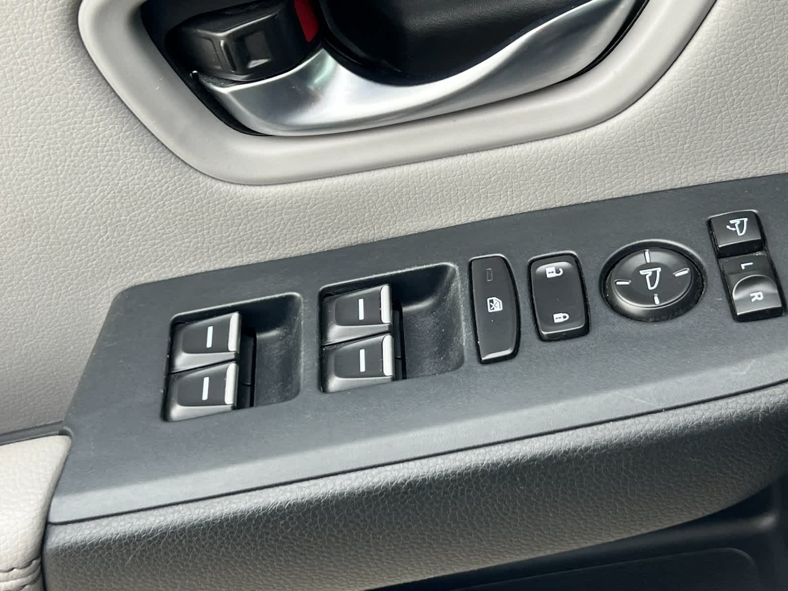 Thumbnail: 2023 Honda Pilot - 13