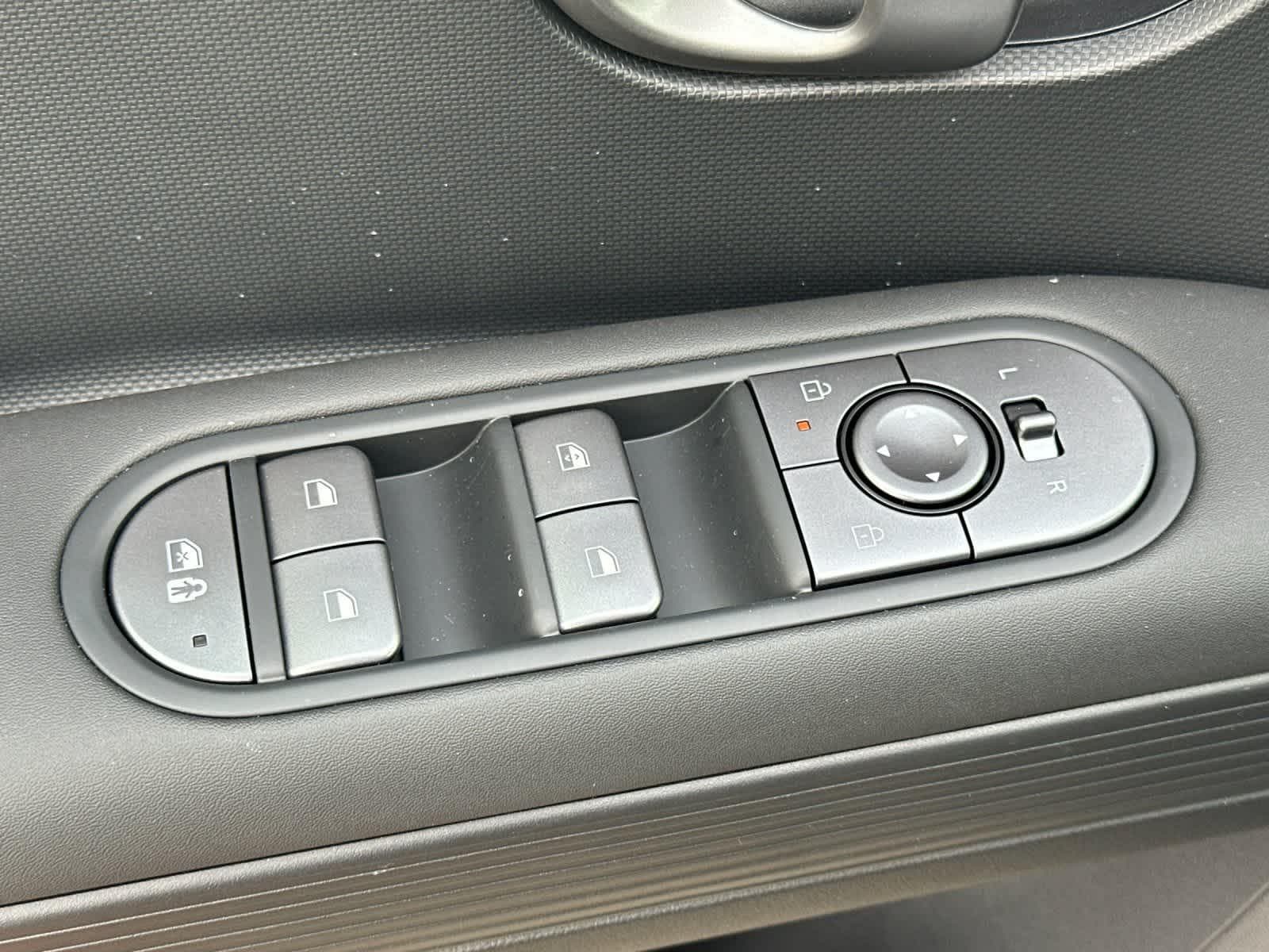 Thumbnail: 2026 Hyundai Ioniq 5 - 13