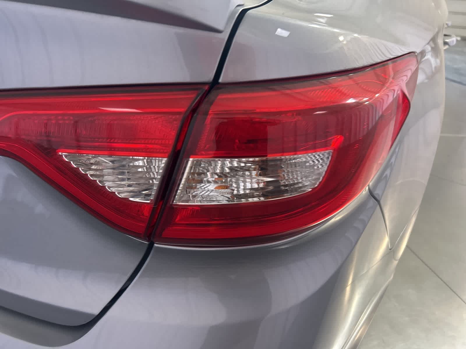 Thumbnail: 2015 Hyundai Sonata - 9