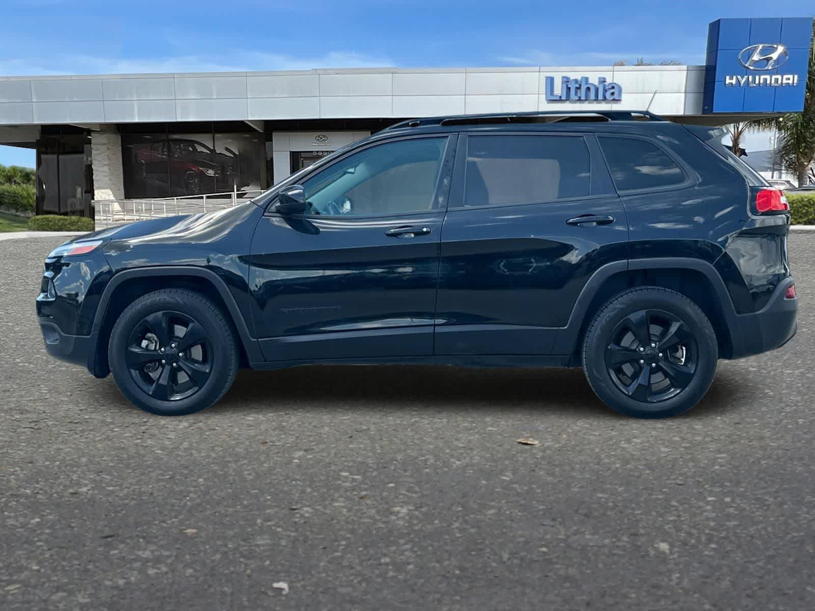 Thumbnail: 2018 Jeep Cherokee - 5